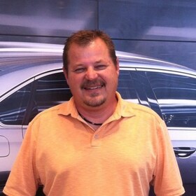 Staff member Mark Neely from ID_36d08d