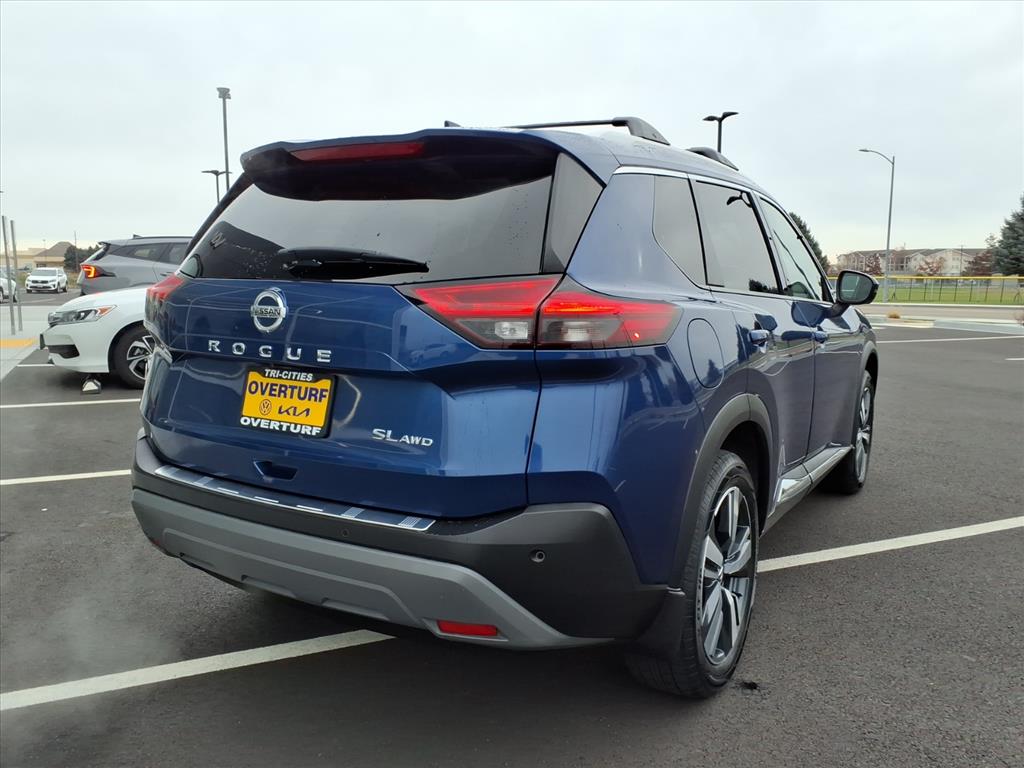 2021 Nissan Rogue SL photo 3