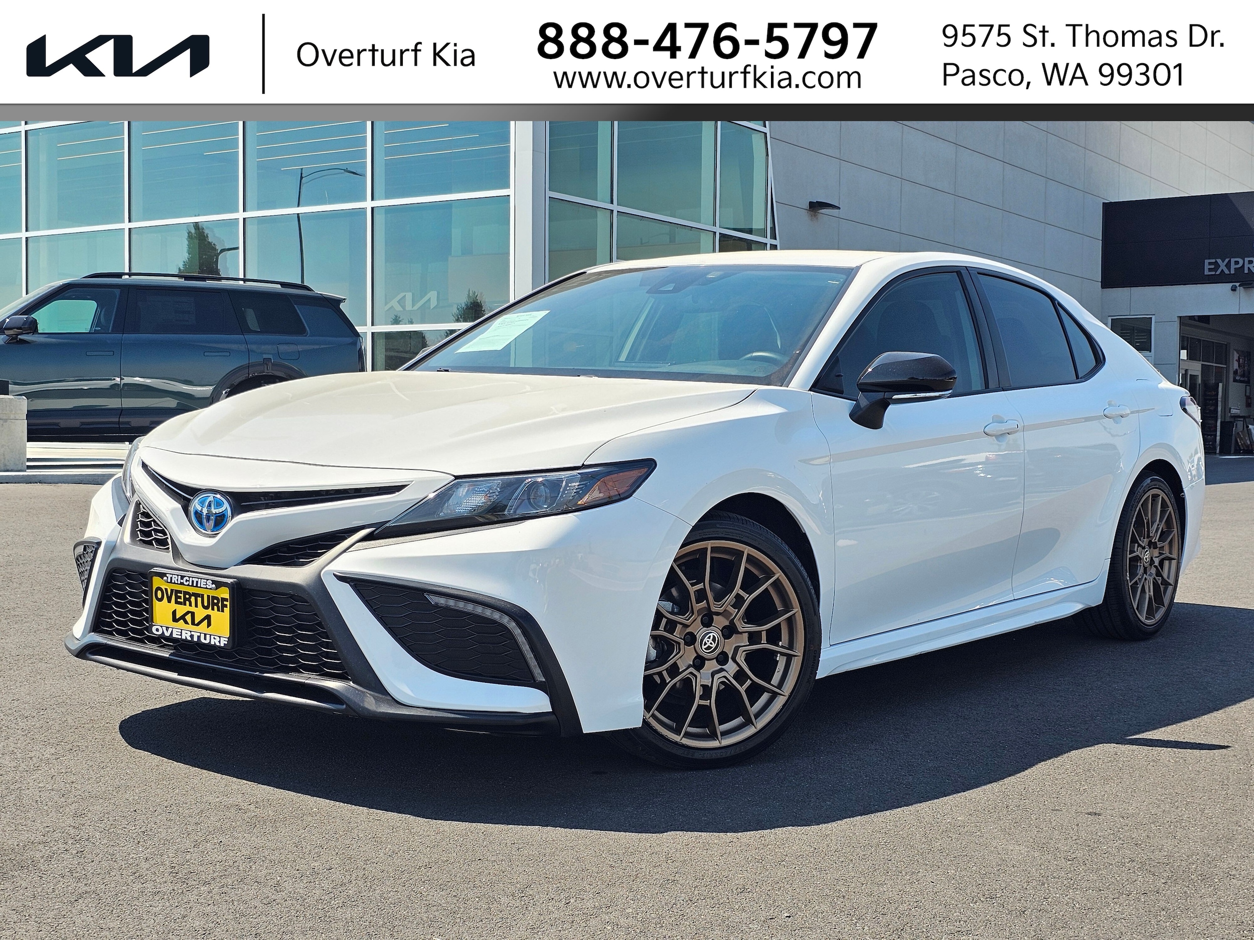 2024 Toyota Camry Hybrid