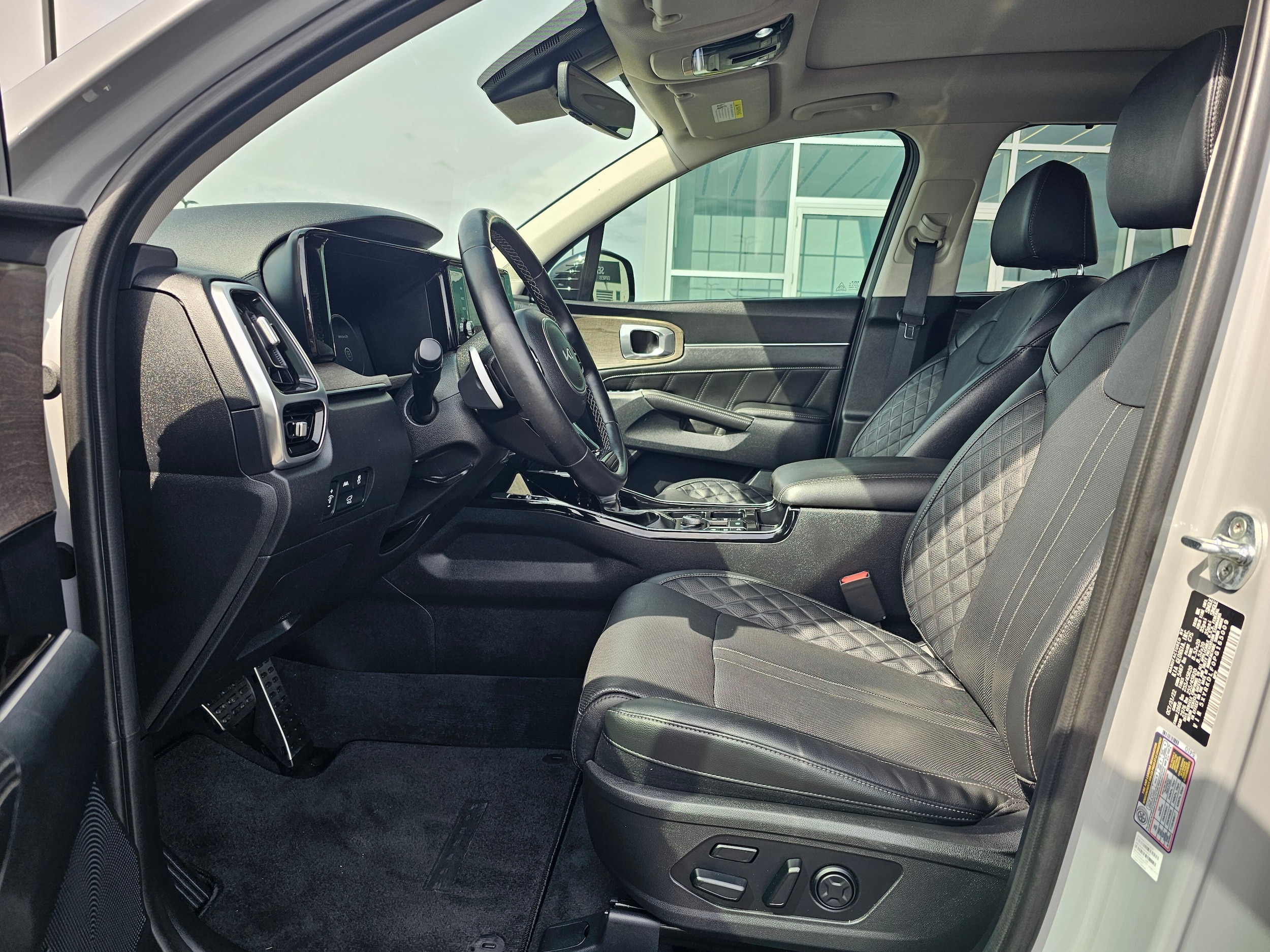 2023 Kia Sorento SX Prestige - Photo 10