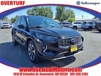 2023 Ford Escape Platinum SUV