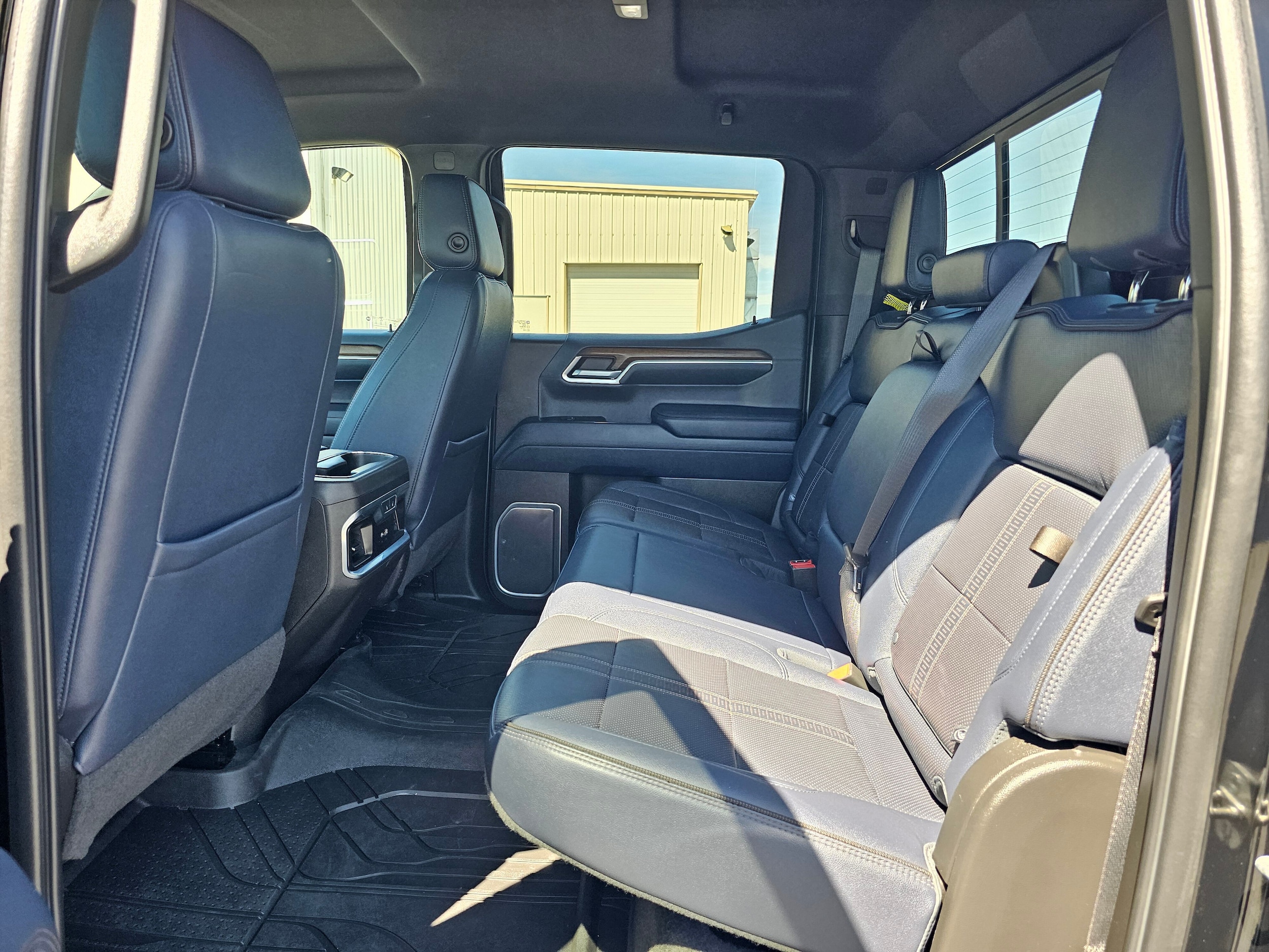 2022 Chevrolet Silverado 1500 High Country - Photo 12