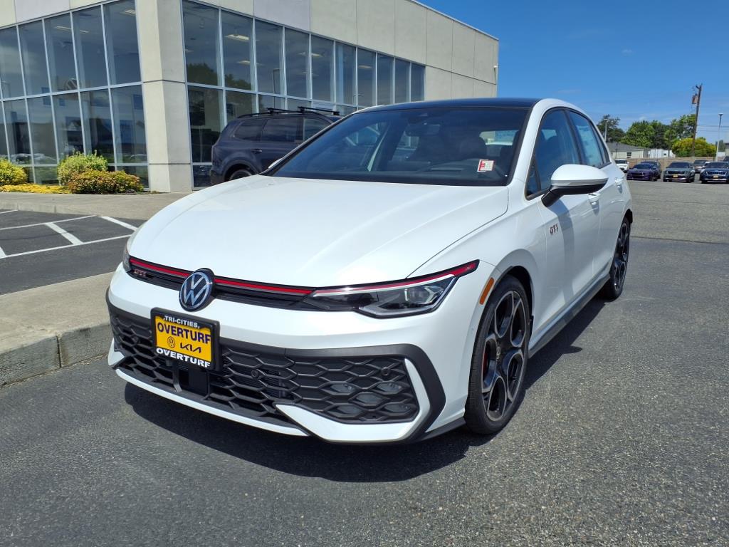 2025 Volkswagen Golf GTI Autobahn photo 3