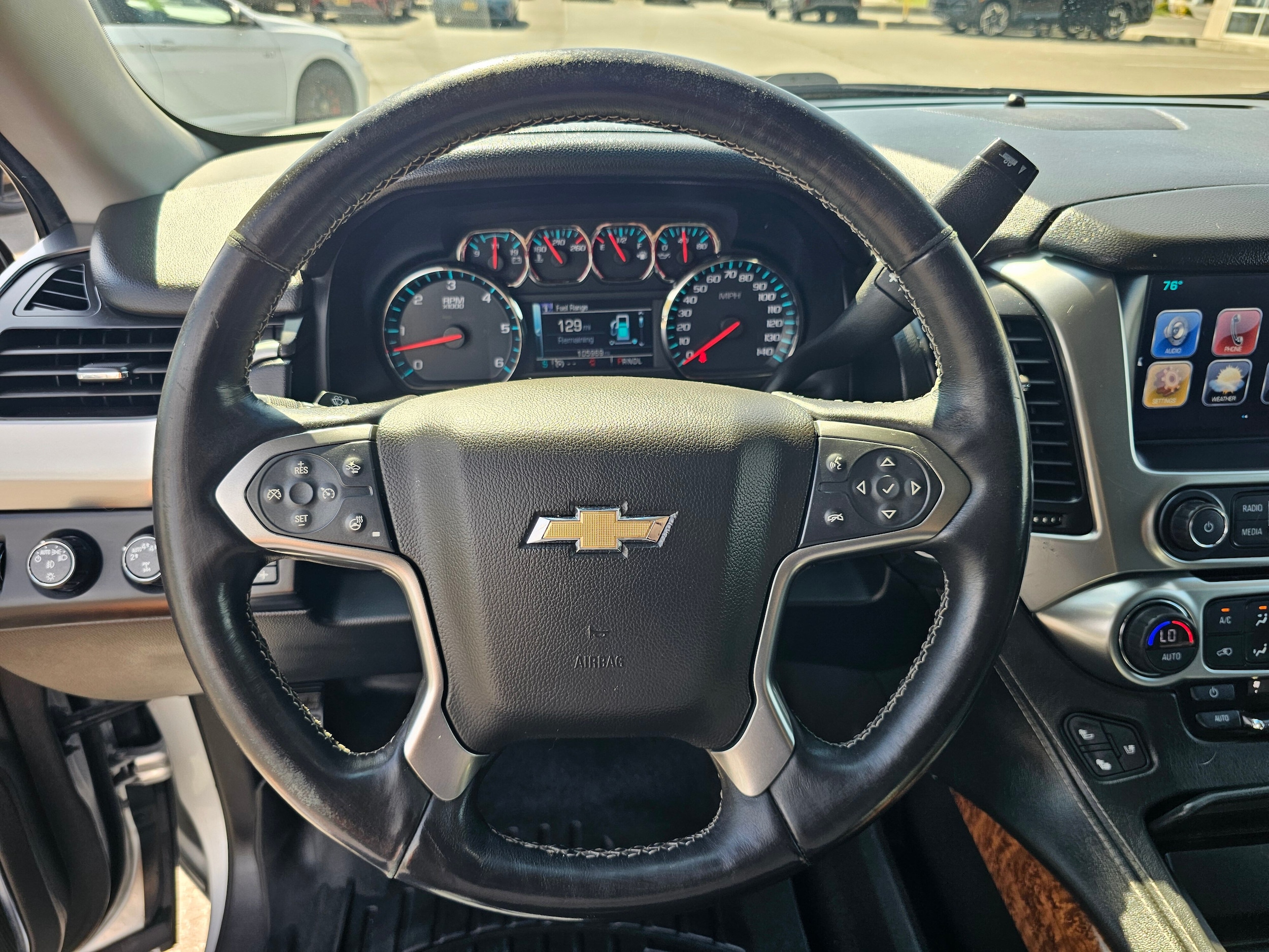 2017 Chevrolet Suburban Premier - Photo 17