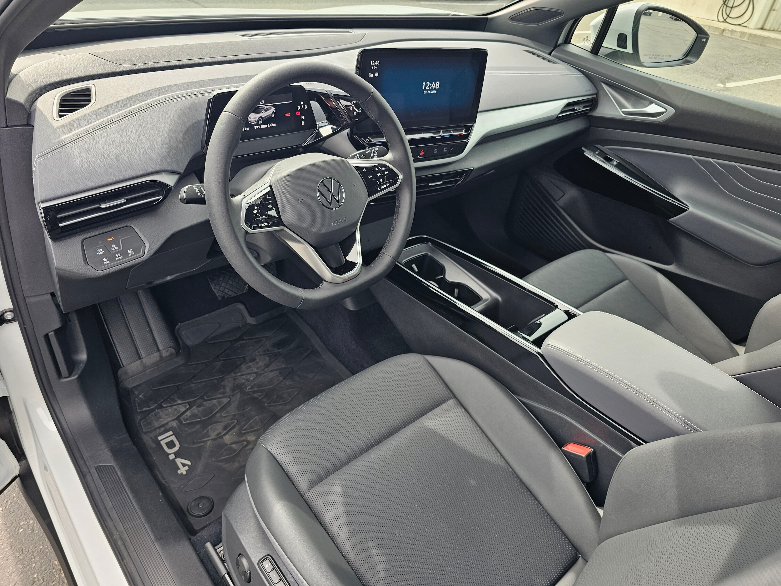Used 2023 Volkswagen ID.4 PRO S with VIN 1V2WNPE8XPC038460 for sale in Kennewick, WA