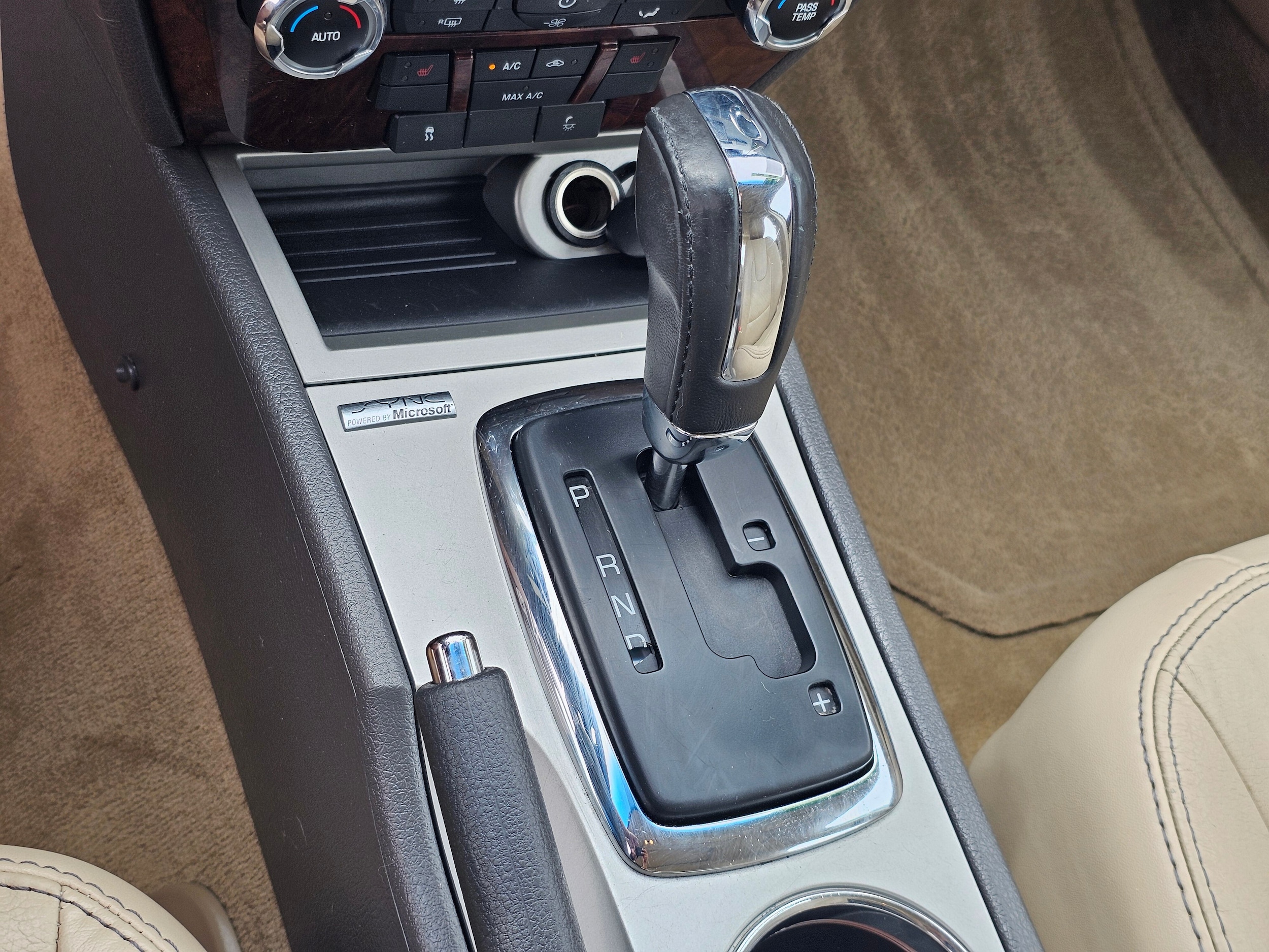 2010 Ford Fusion SEL - Photo 22