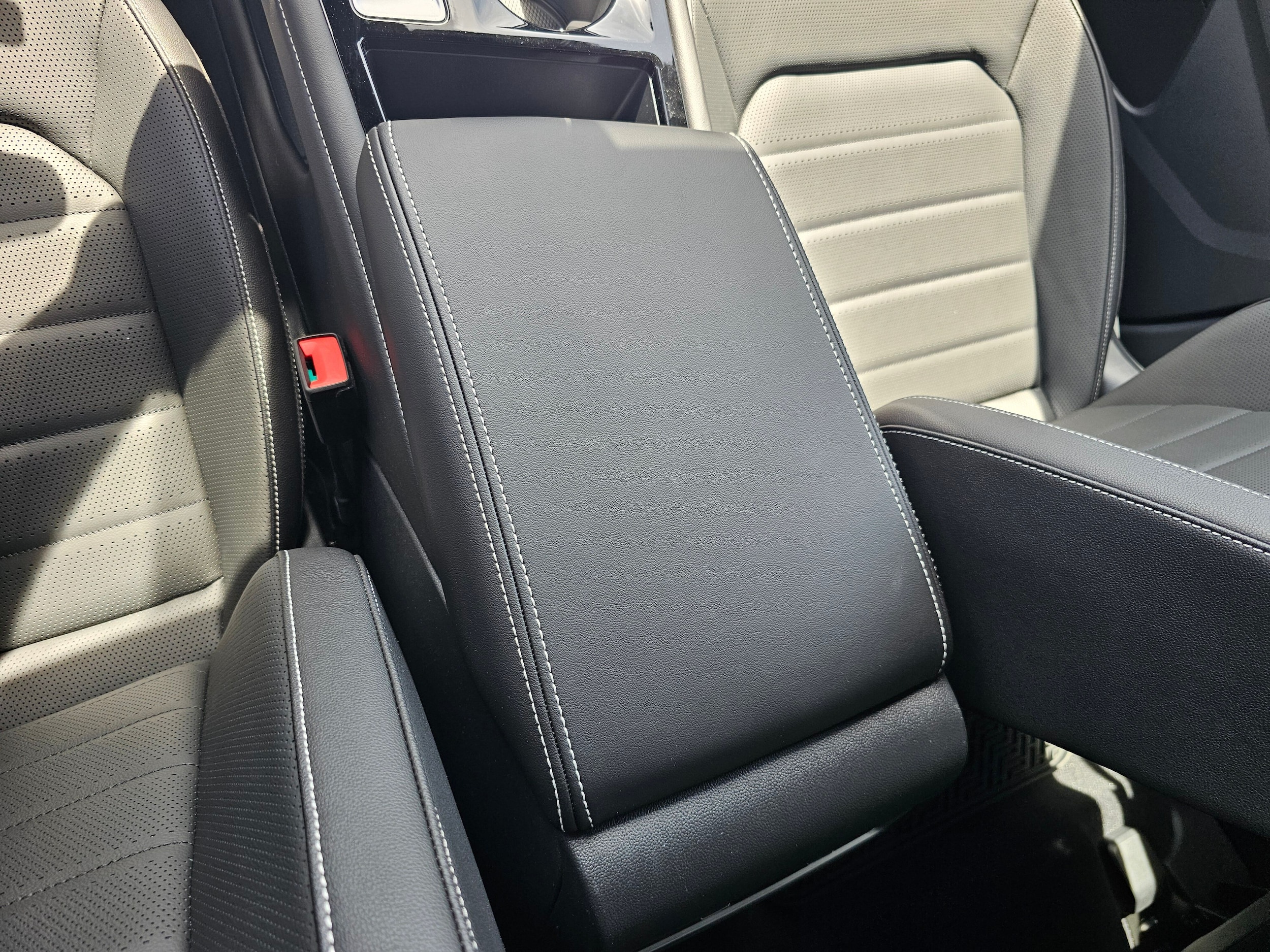 2026 Volkswagen Atlas Cross Sport SEL R-LINE - Photo 23