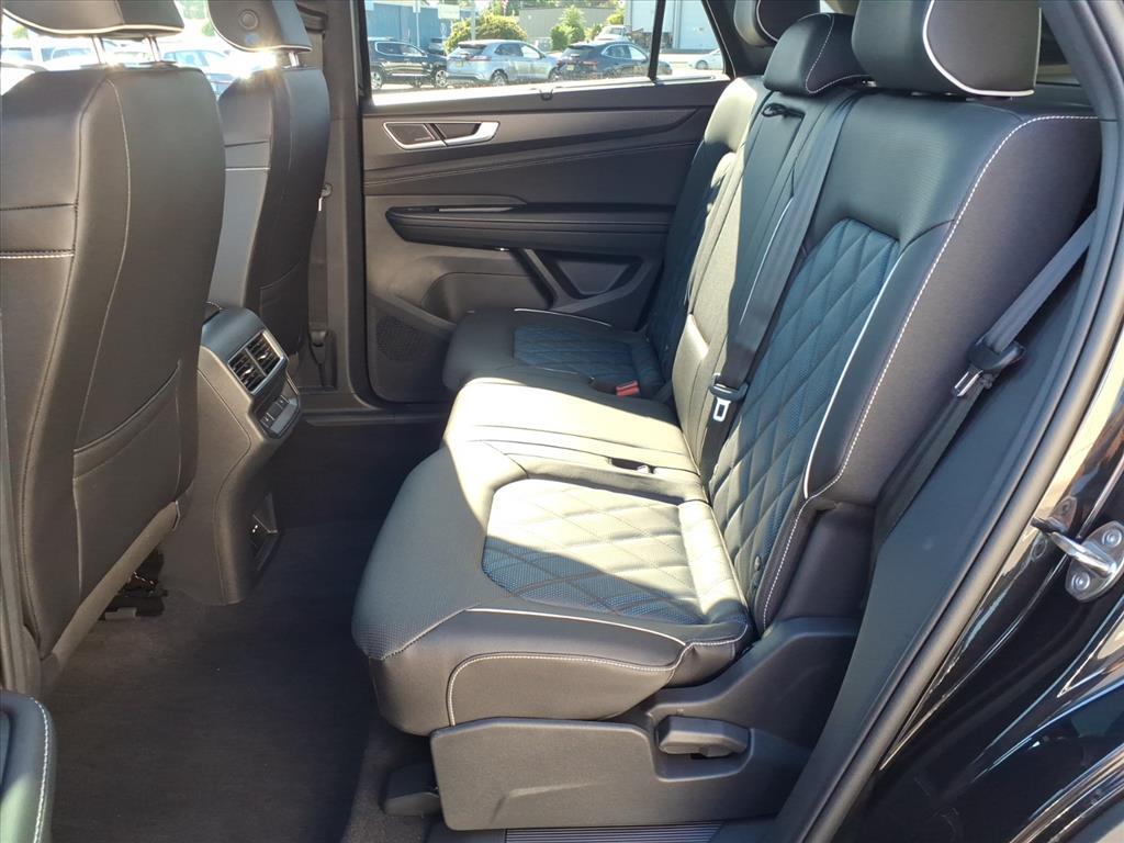 2026 Volkswagen Atlas Cross Sport SEL Premium R-LINE - Photo 11