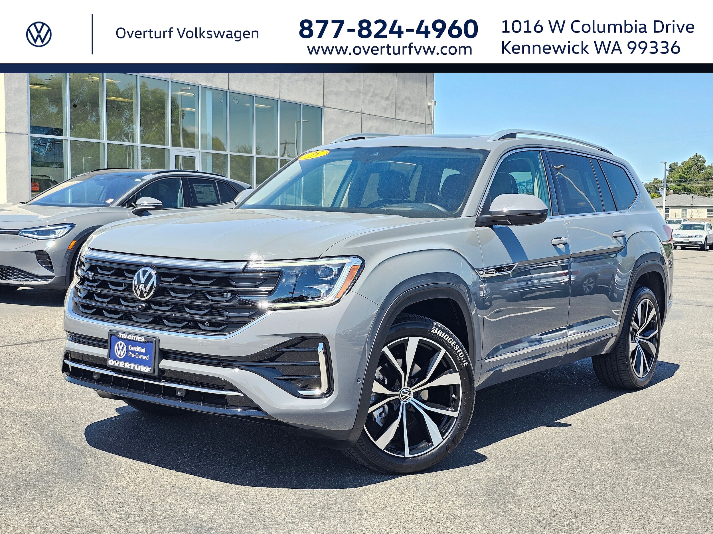 2025 Volkswagen Atlas 2.0T SEL Premium R-Line 4MOTION's photo