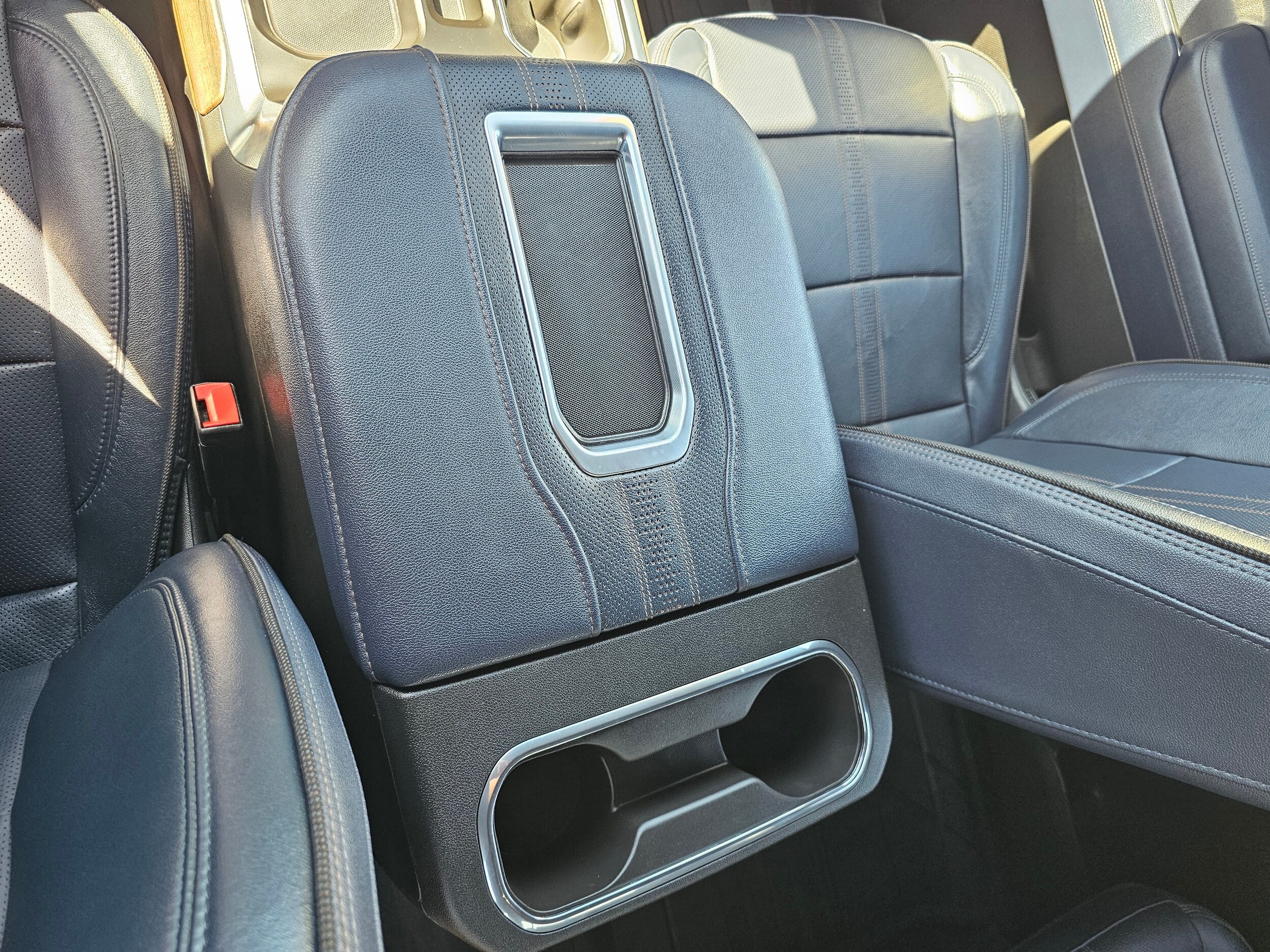 2022 Chevrolet Silverado 1500 High Country - Photo 24