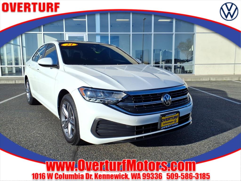 2024 Volkswagen Jetta SE's photo