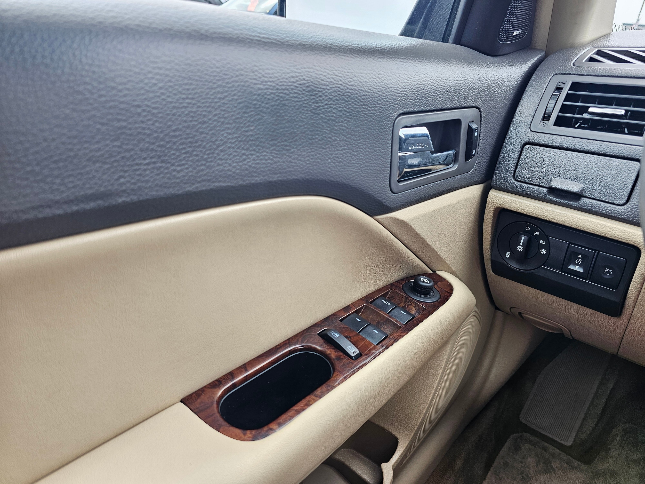 2010 Ford Fusion SEL - Photo 29