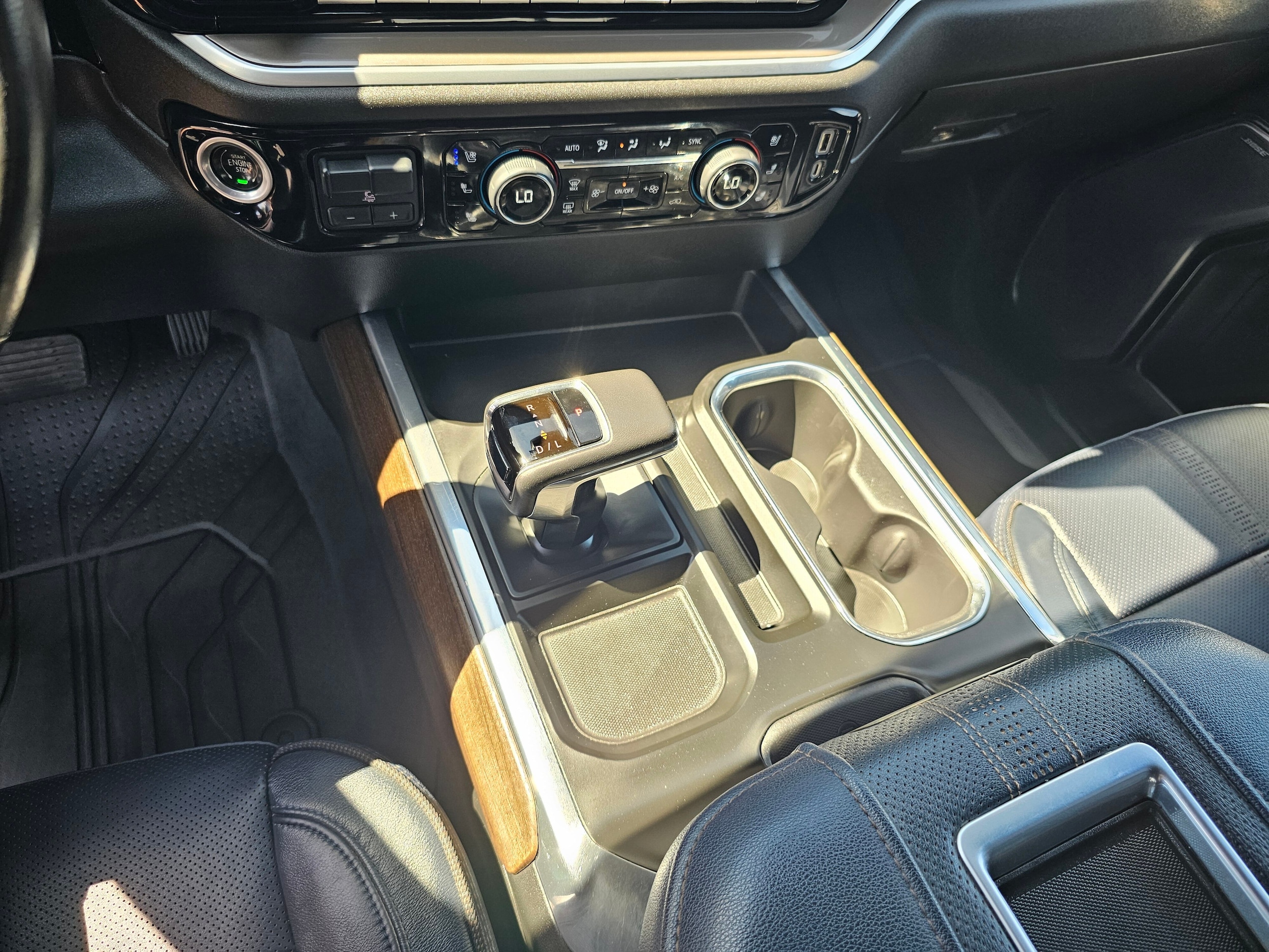 2022 Chevrolet Silverado 1500 High Country - Photo 22