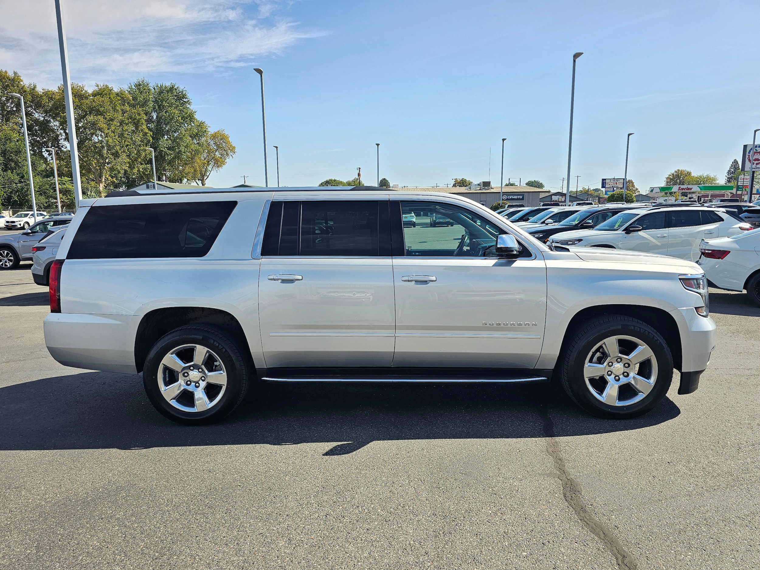 2017 Chevrolet Suburban Premier - Photo 7
