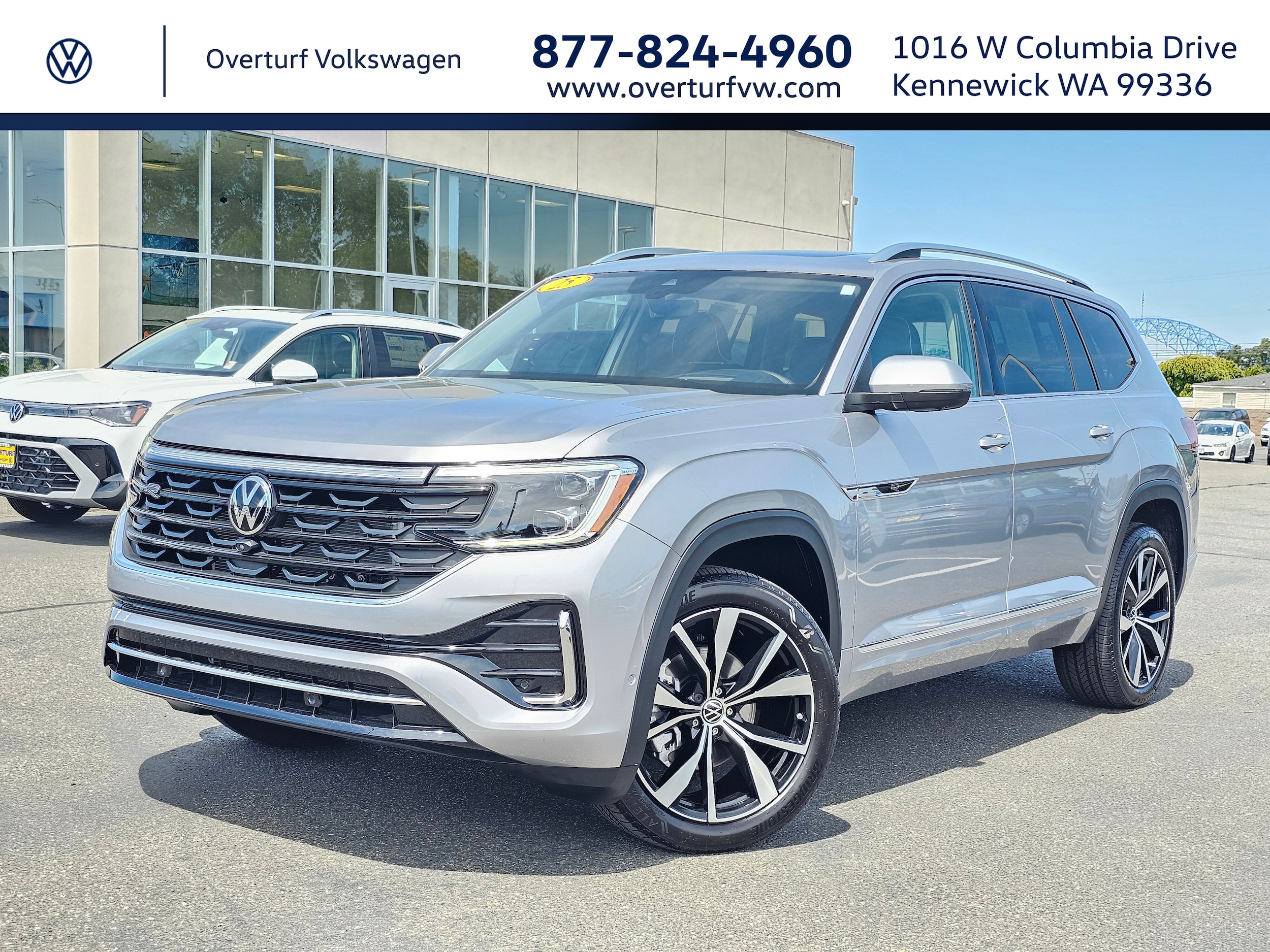 2025 Volkswagen Atlas 2.0T SEL Premium R-Line 4MOTION's photo