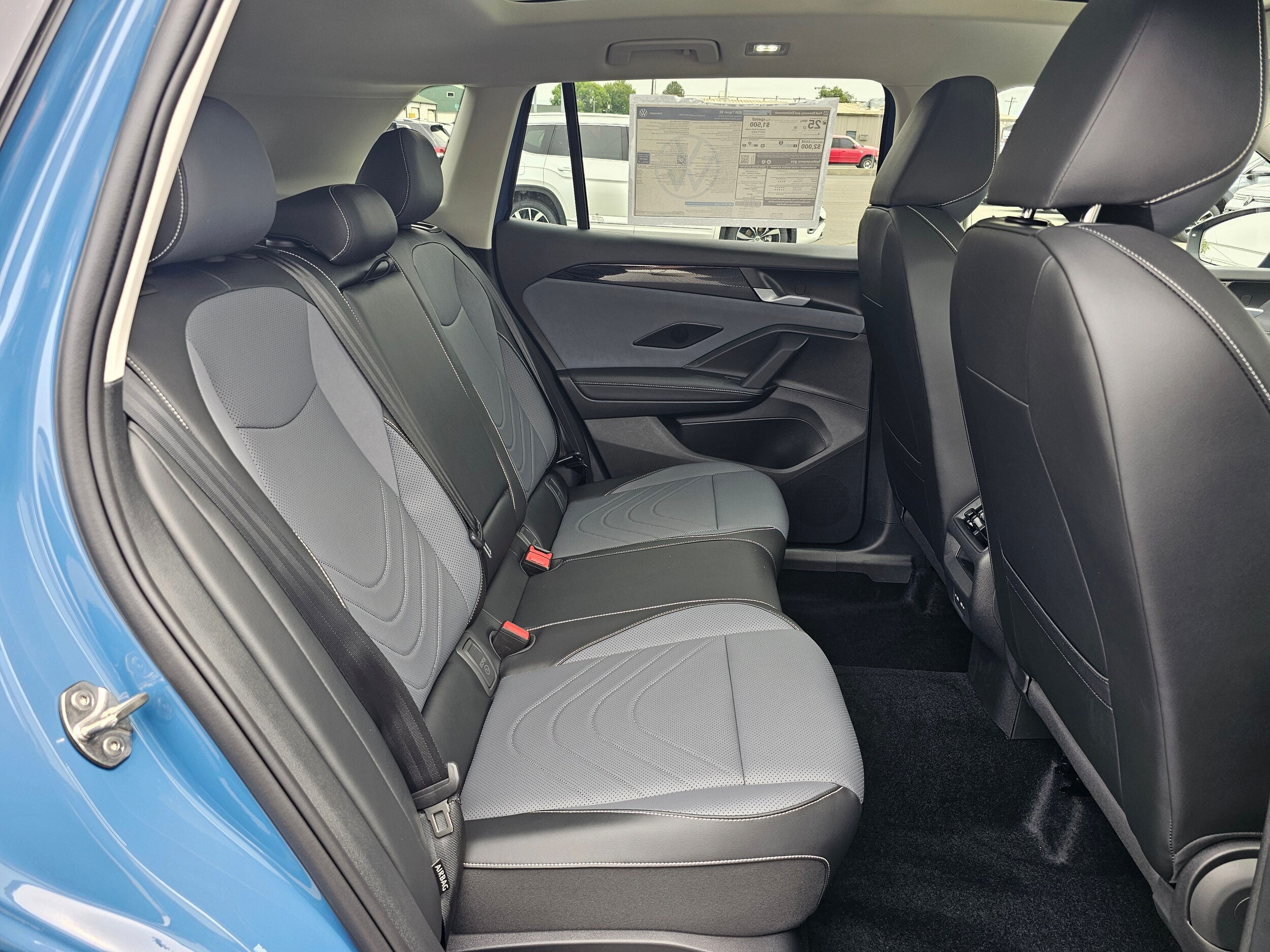 2026 Volkswagen Tiguan SE - Photo 13