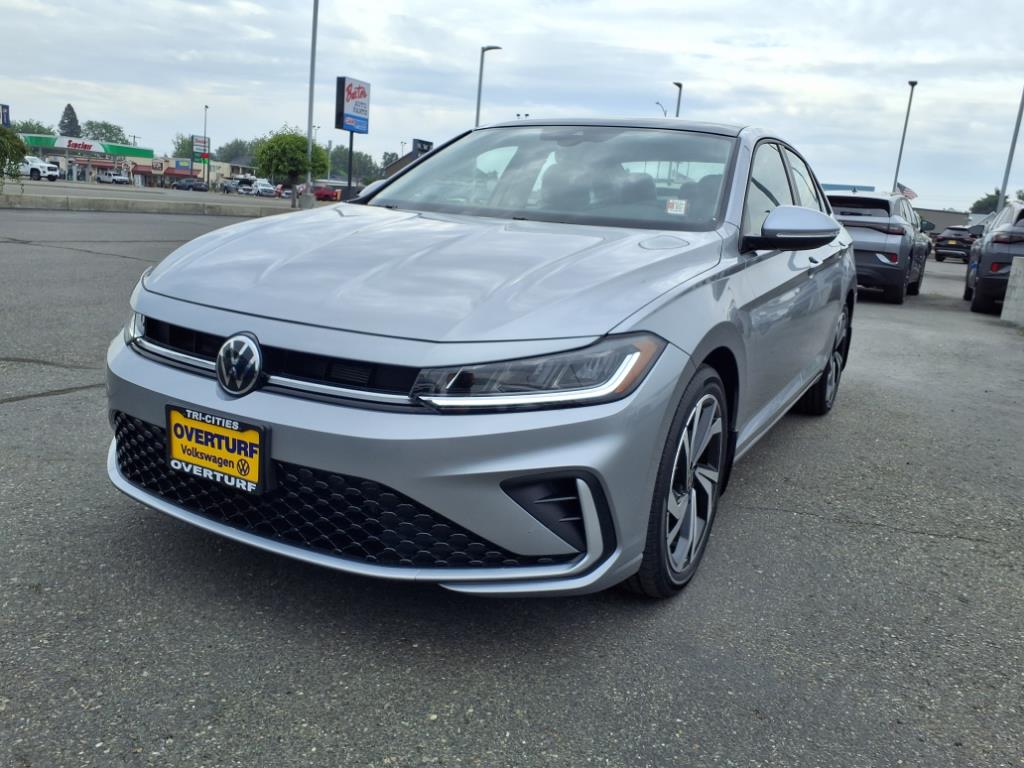 2025 Volkswagen Jetta SEL photo 3