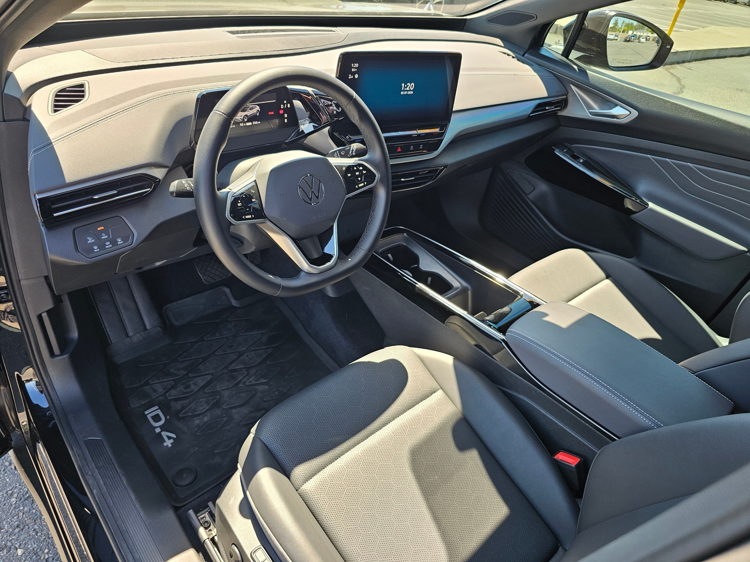 Used 2023 Volkswagen ID.4 PRO S with VIN 1V2WNPE83PC050191 for sale in Kennewick, WA