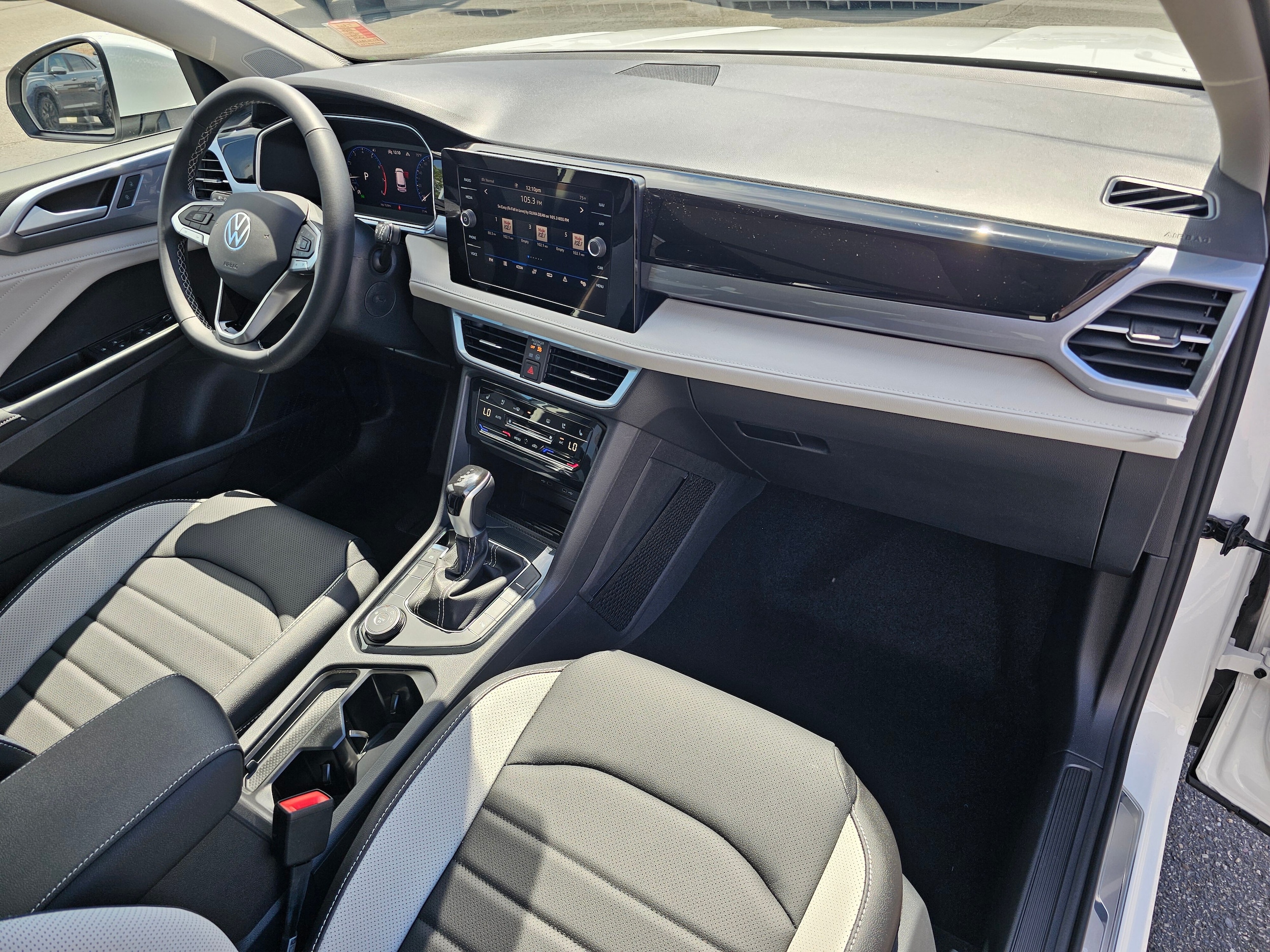 2026 Volkswagen Taos SEL - Photo 15