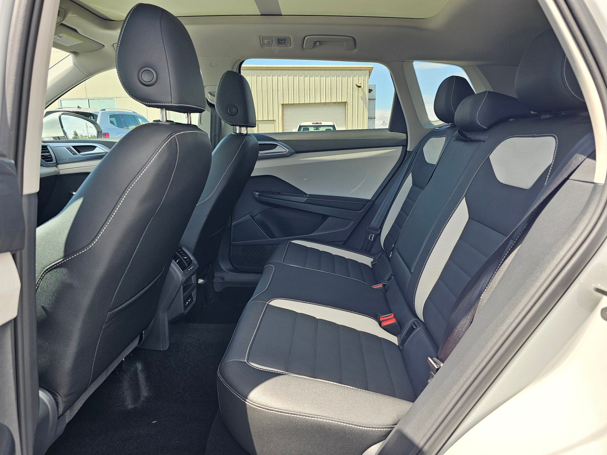 2026 Volkswagen Taos SEL - Photo 12