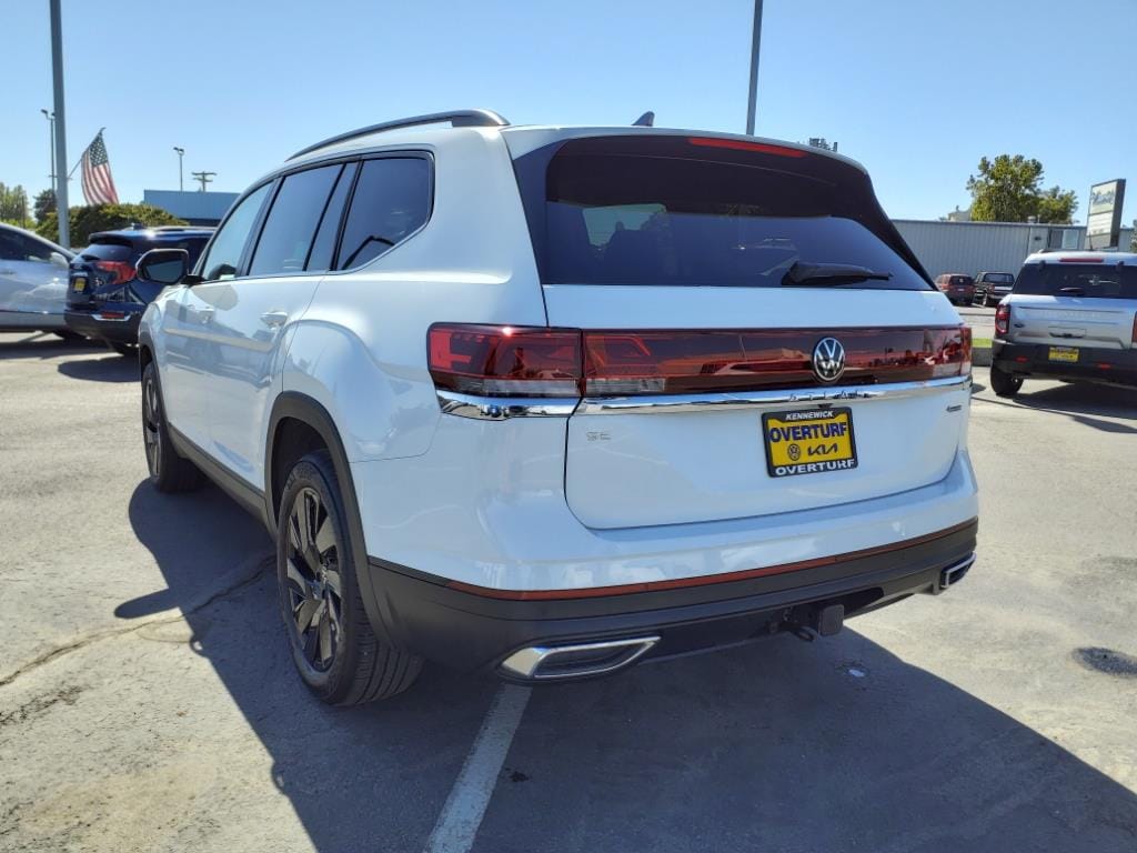 Used 2024 Volkswagen Atlas SE w/Tech with VIN 1V2KR2CAXRC534969 for sale in Kennewick, WA