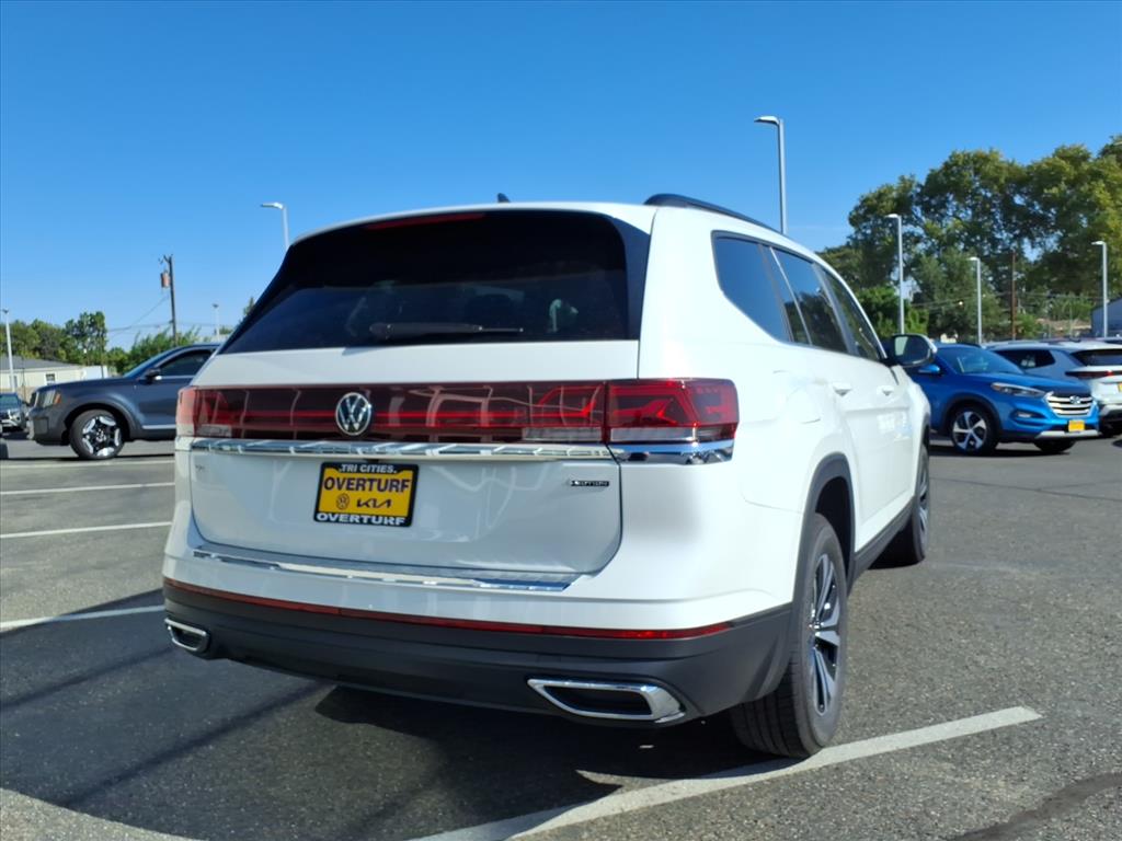 2026 Volkswagen Atlas SE photo 4