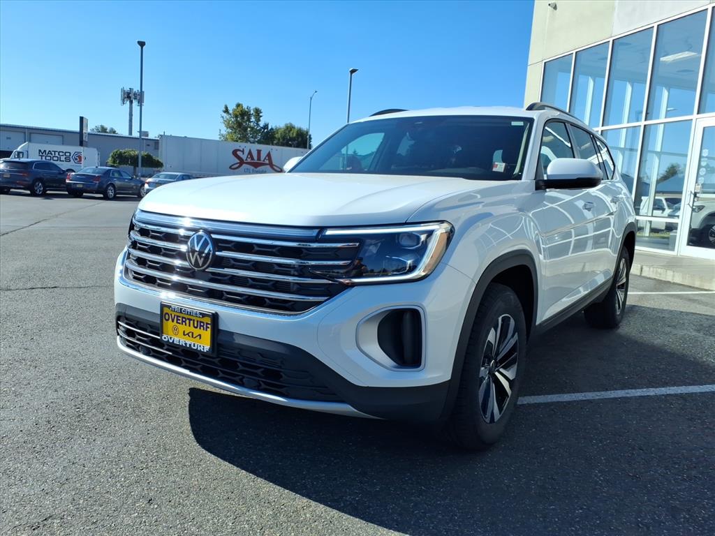 2026 Volkswagen Atlas SE photo 3