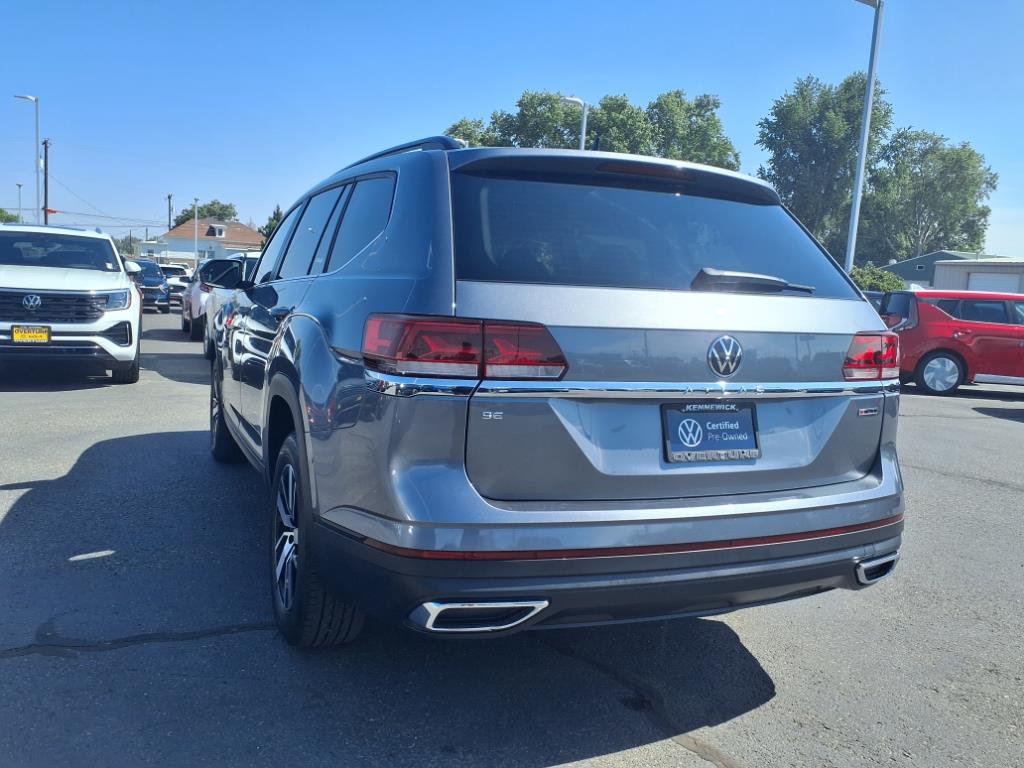 2022 Volkswagen Atlas SE photo 2