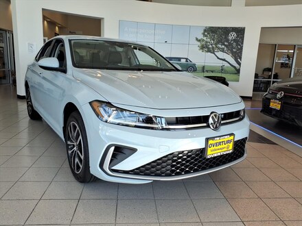 2025 Volkswagen Jetta 1.5T SE Sedan