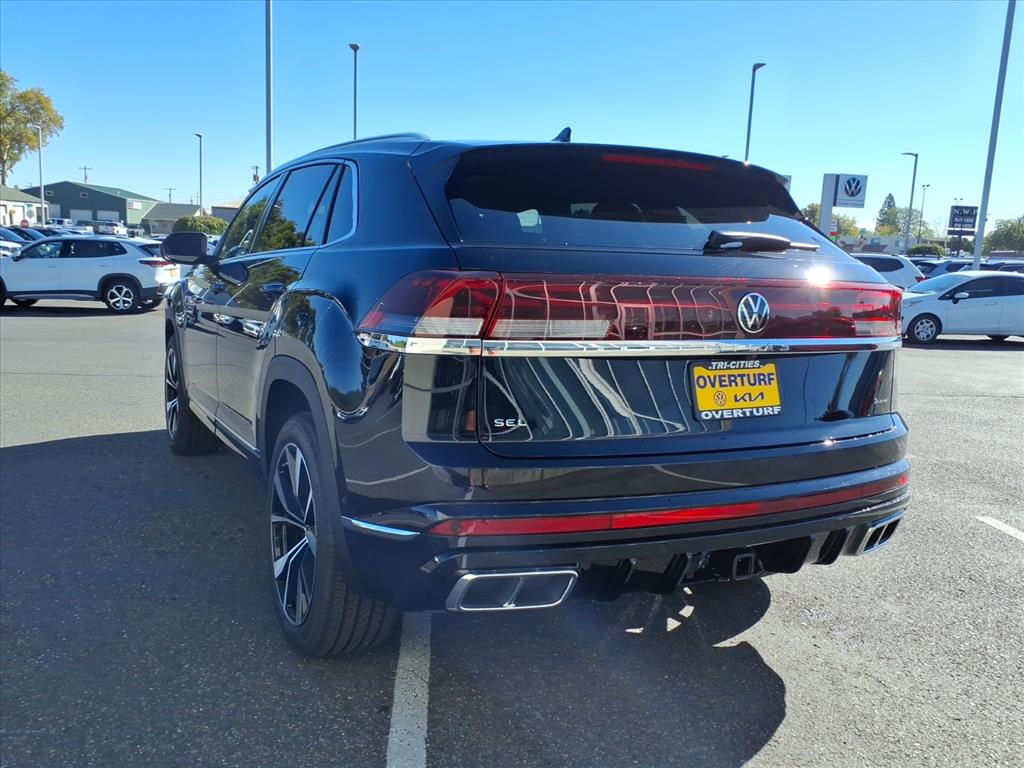 2026 Volkswagen Atlas Cross Sport SEL Premium R-Line photo 2