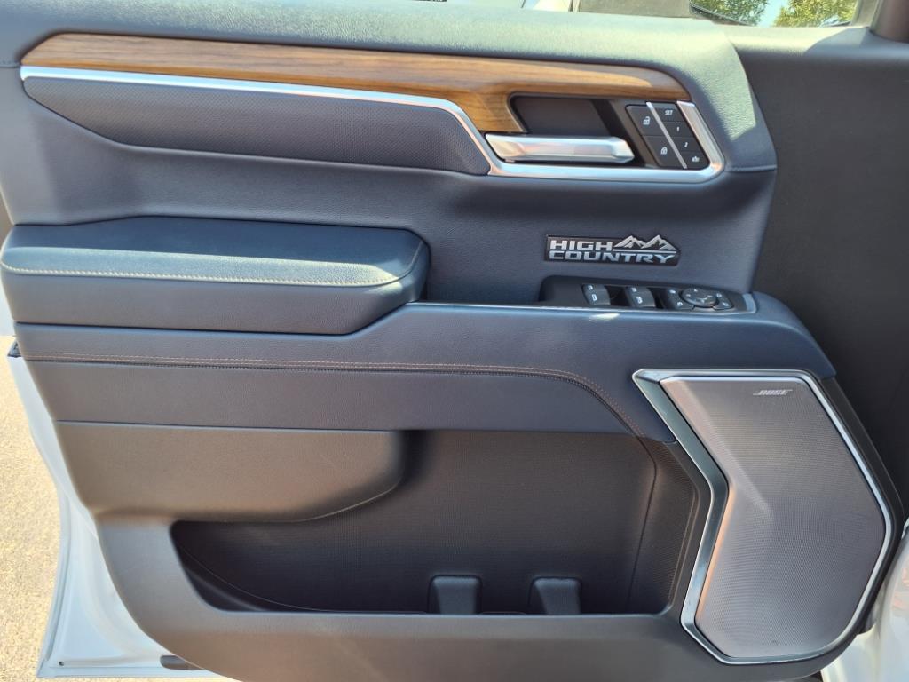 2022 Chevrolet Silverado 1500 High Country - Photo 14