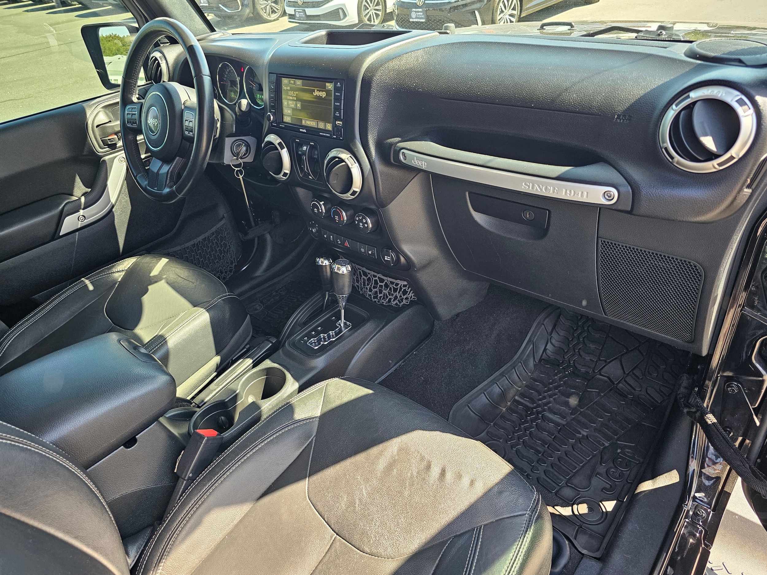 2016 Jeep Wrangler Unlimited Sahara - Photo 17