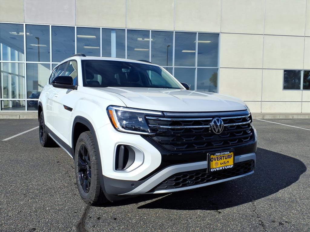 2026 Volkswagen Atlas Atlas Peak Edition's photo
