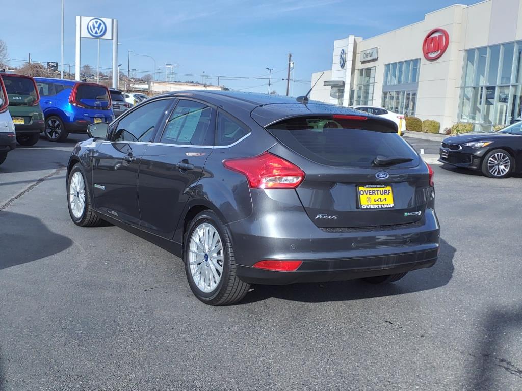 Used 2018 Ford Focus Electric with VIN 1FADP3R48JL233649 for sale in Kennewick, WA