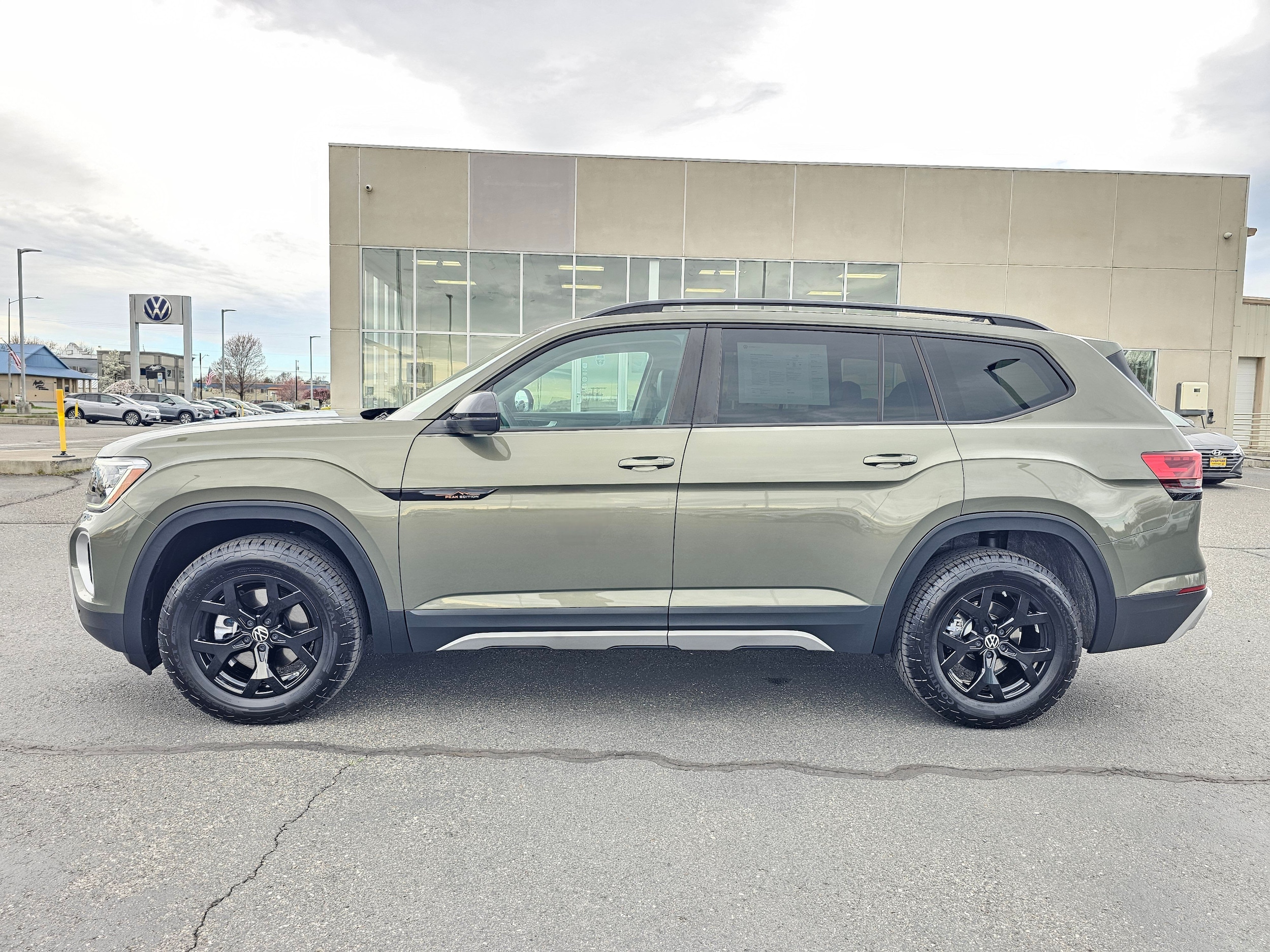 Shop Certified Pre-Owned Volkswagen Atlas for sale near Tri-Cities