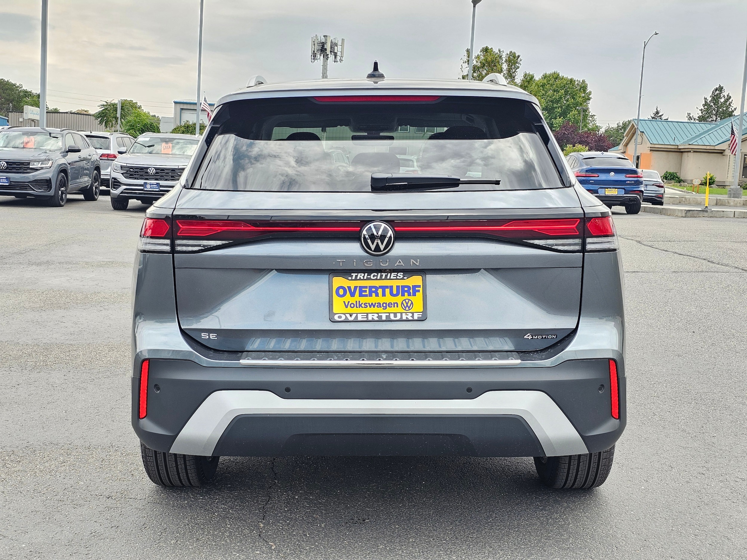 2026 Volkswagen Tiguan SE - Photo 5