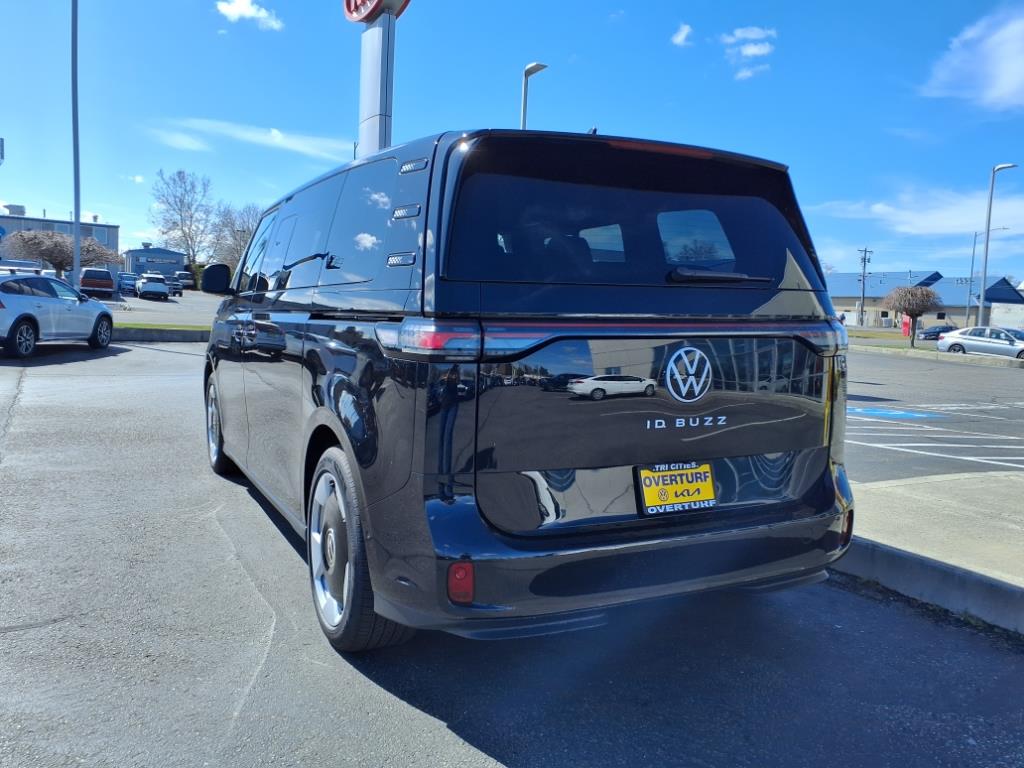 2025 Volkswagen ID. Buzz Pro S photo 2