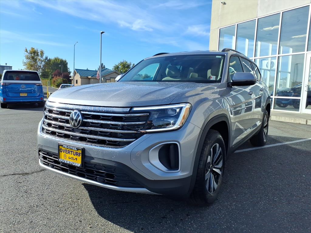 2026 Volkswagen Atlas SE photo 3