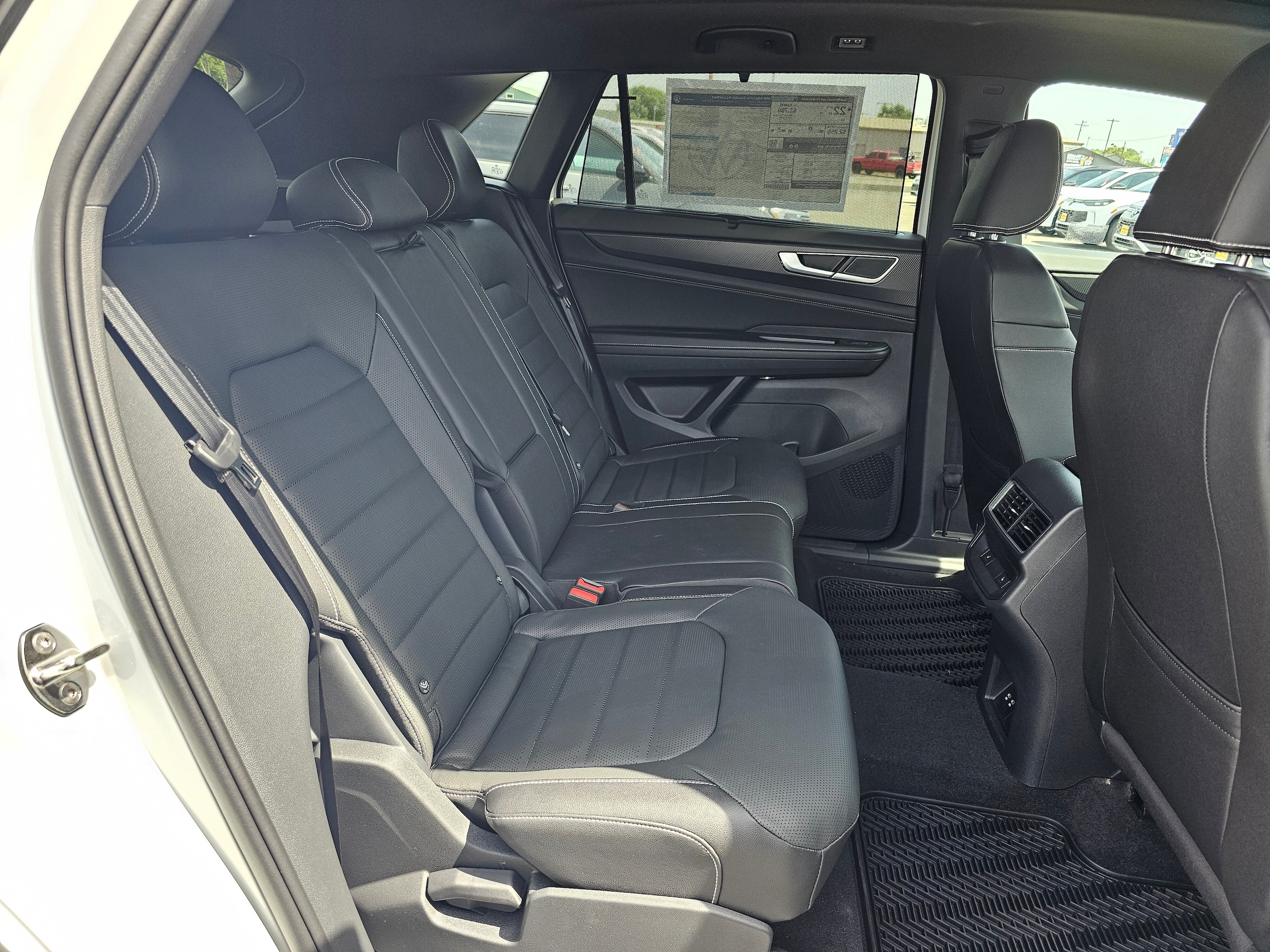 2026 Volkswagen Atlas Cross Sport SEL R-LINE - Photo 13