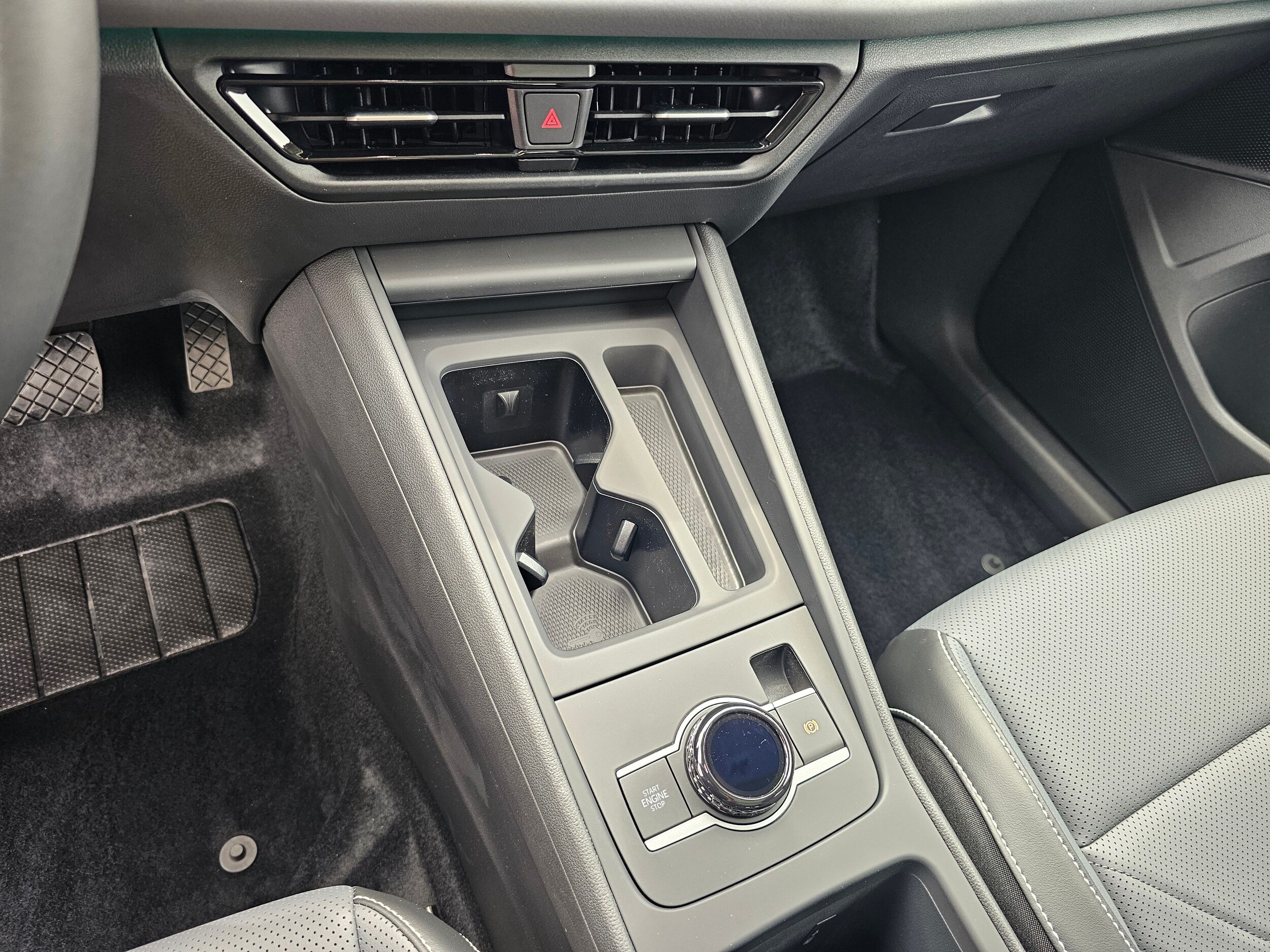 2026 Volkswagen Tiguan SE - Photo 21
