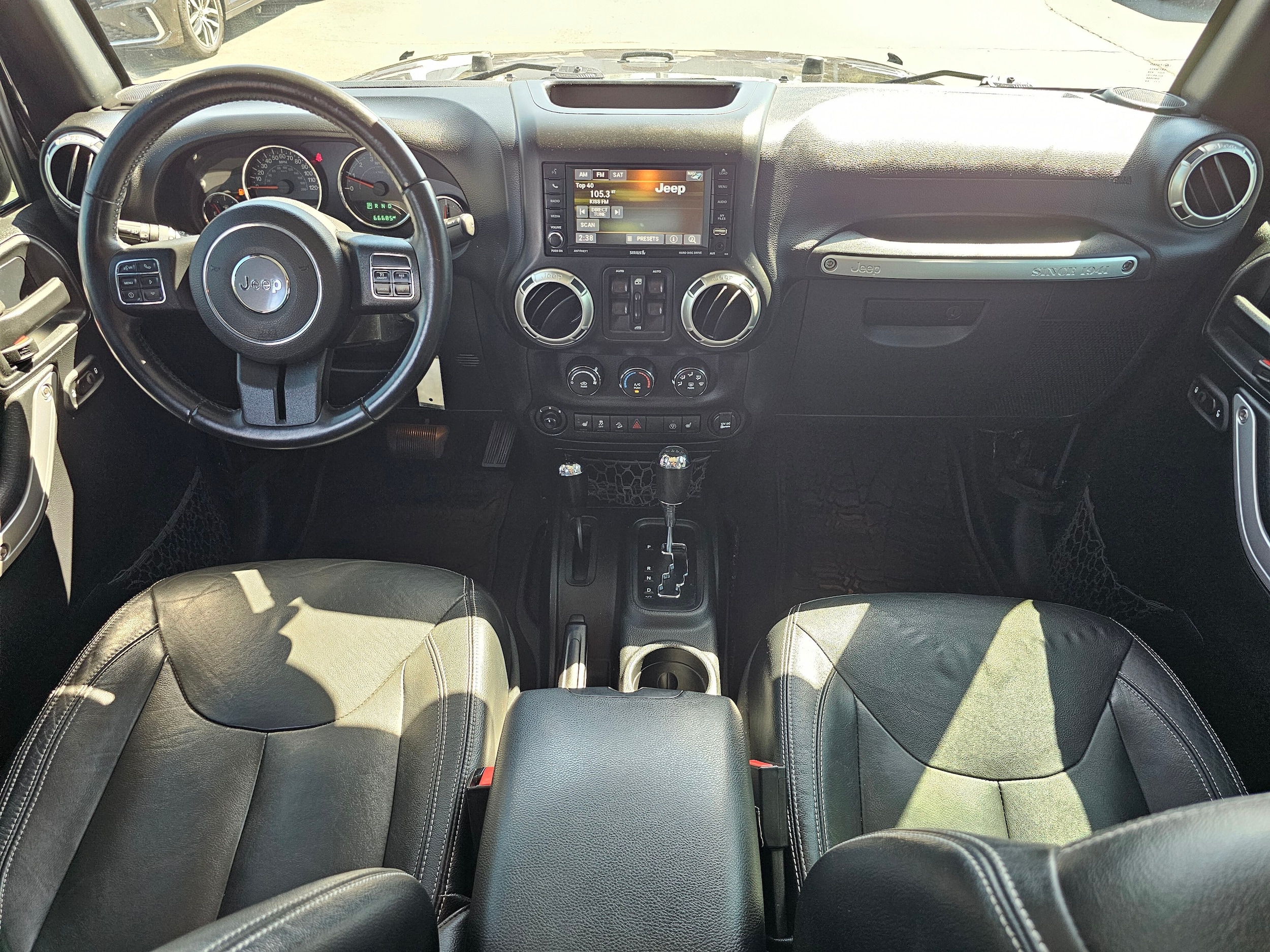 2016 Jeep Wrangler Unlimited Sahara - Photo 11