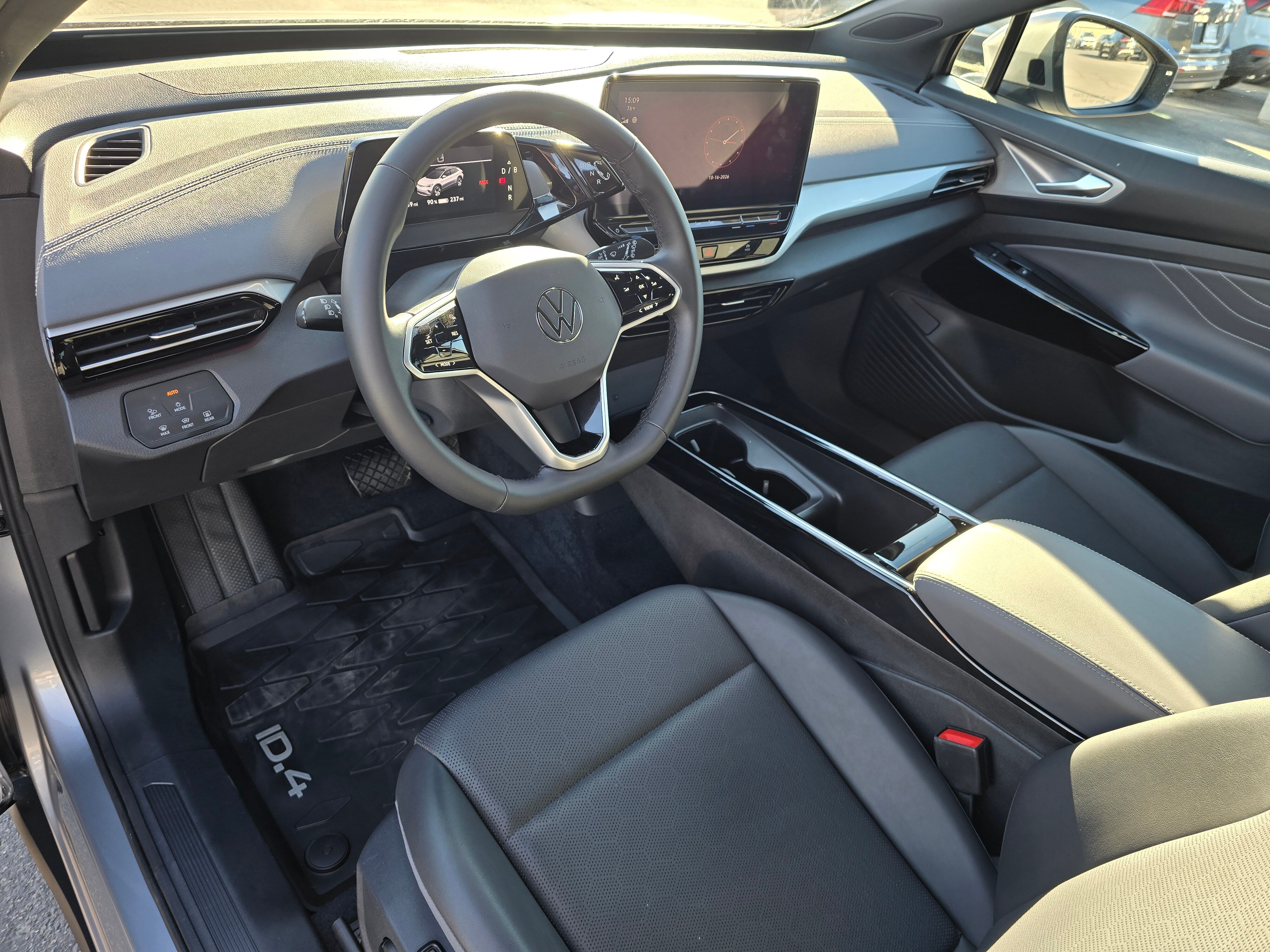 Used 2023 Volkswagen ID.4 PRO S with VIN 1V2WNPE88PC029188 for sale in Kennewick, WA