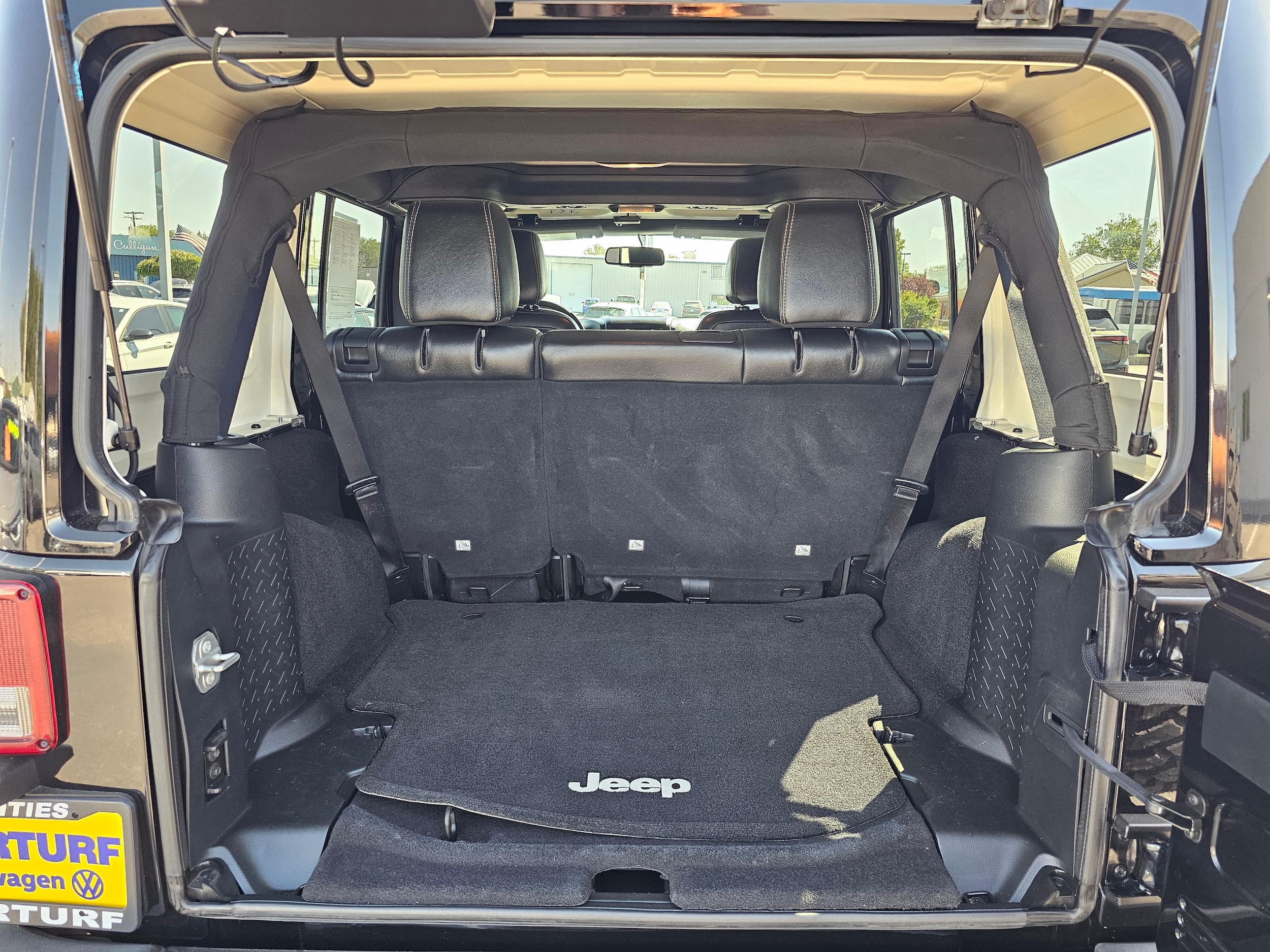 2016 Jeep Wrangler Unlimited Sahara - Photo 29