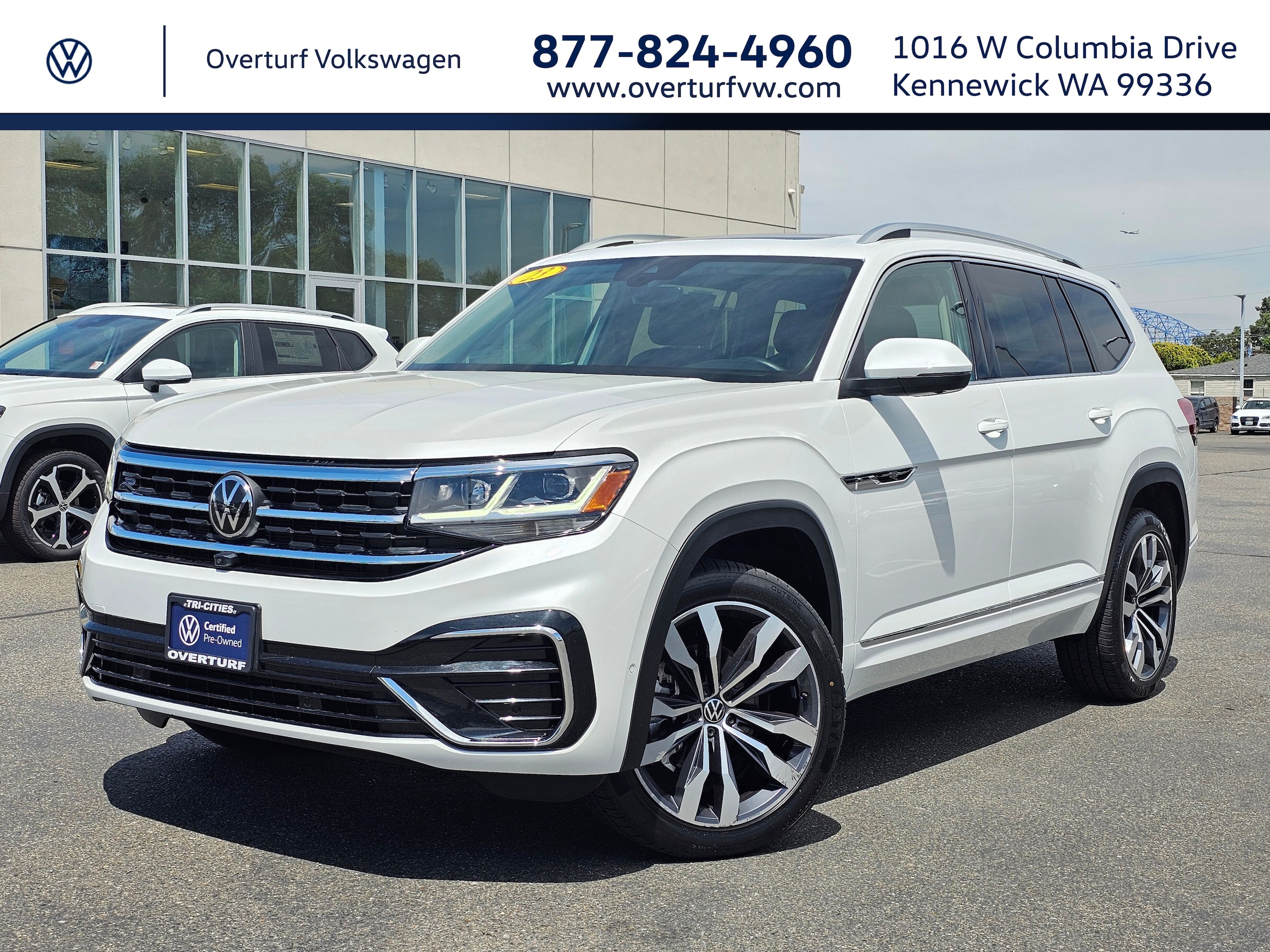 2023 Volkswagen Atlas 3.6L SEL Premium R-Line 4MOTION's photo