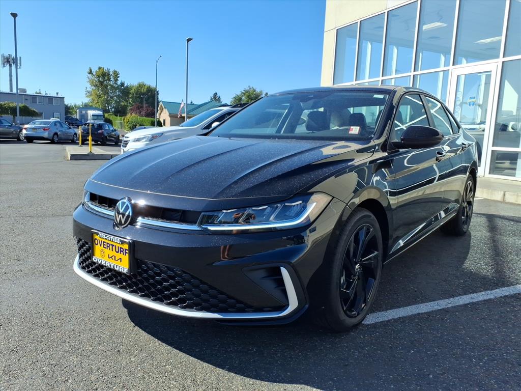 2025 Volkswagen Jetta SE photo 3