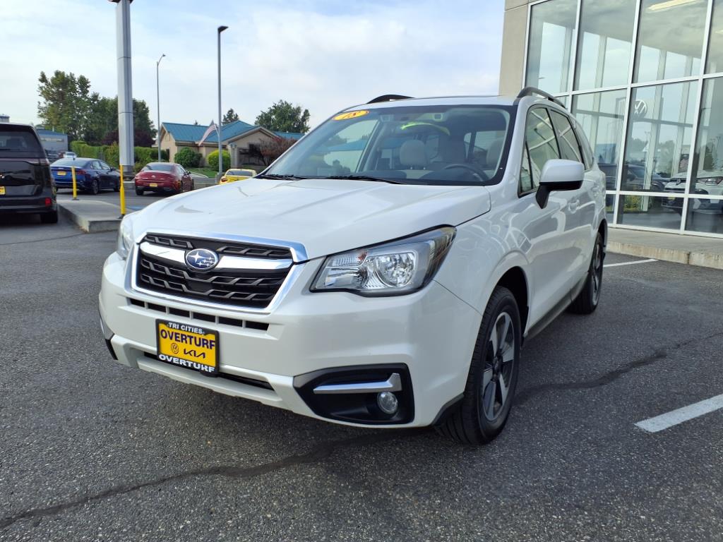 2018 Subaru Forester 2.5i Premium photo 2