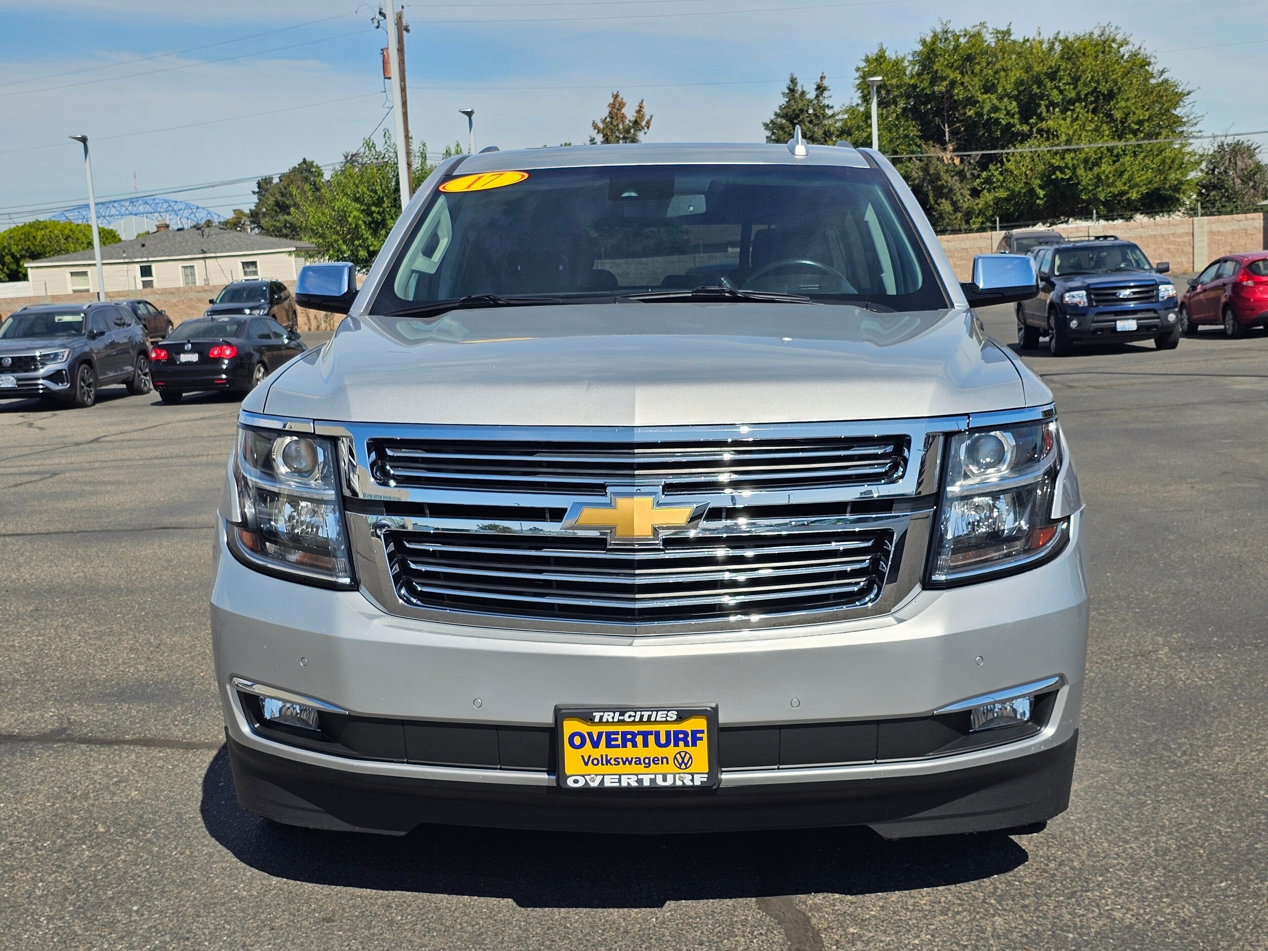 2017 Chevrolet Suburban Premier - Photo 9