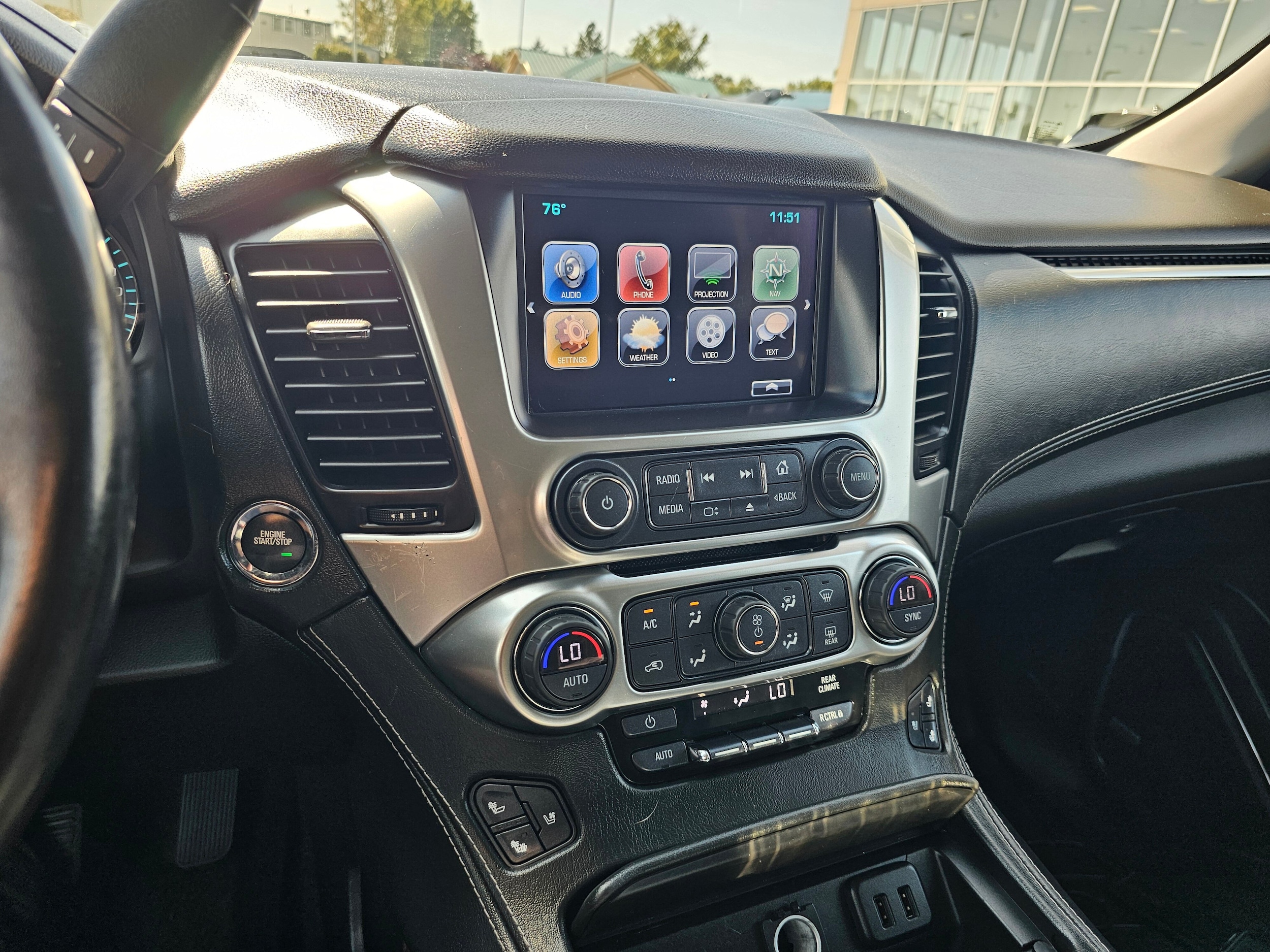 2017 Chevrolet Suburban Premier - Photo 20