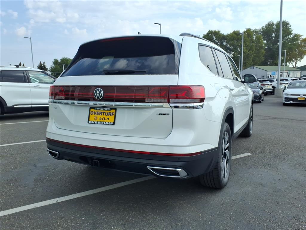 2026 Volkswagen Atlas SE photo 2