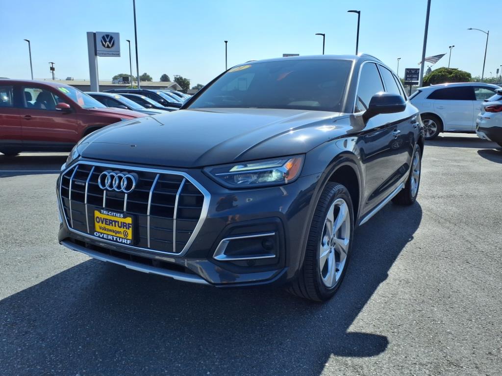 2021 Audi Q5 45 Premium photo 2
